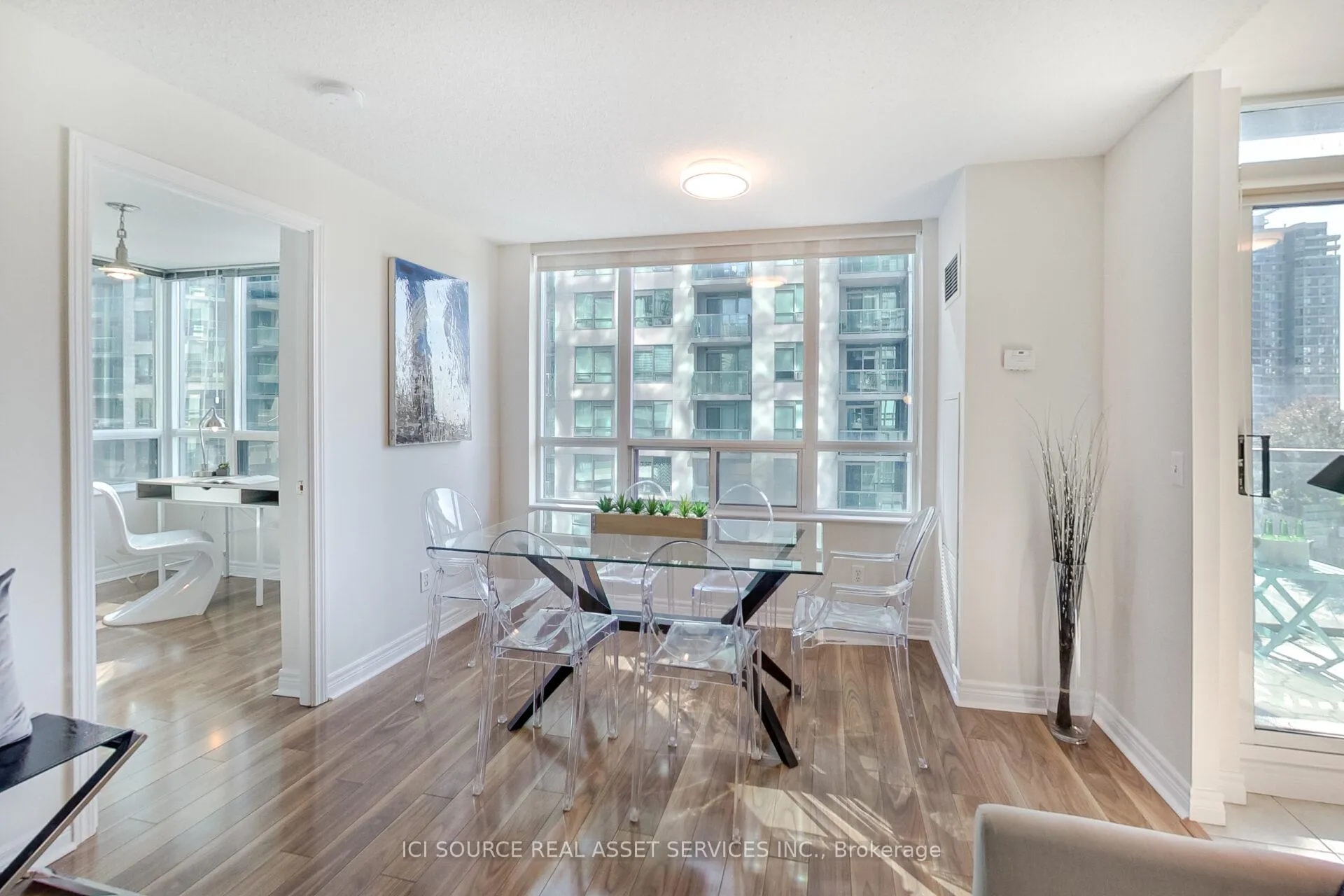 Photo 6 of Unit 607, 51 Lower Simcoe Street, Toronto, Waterfront Communities — HOMEH