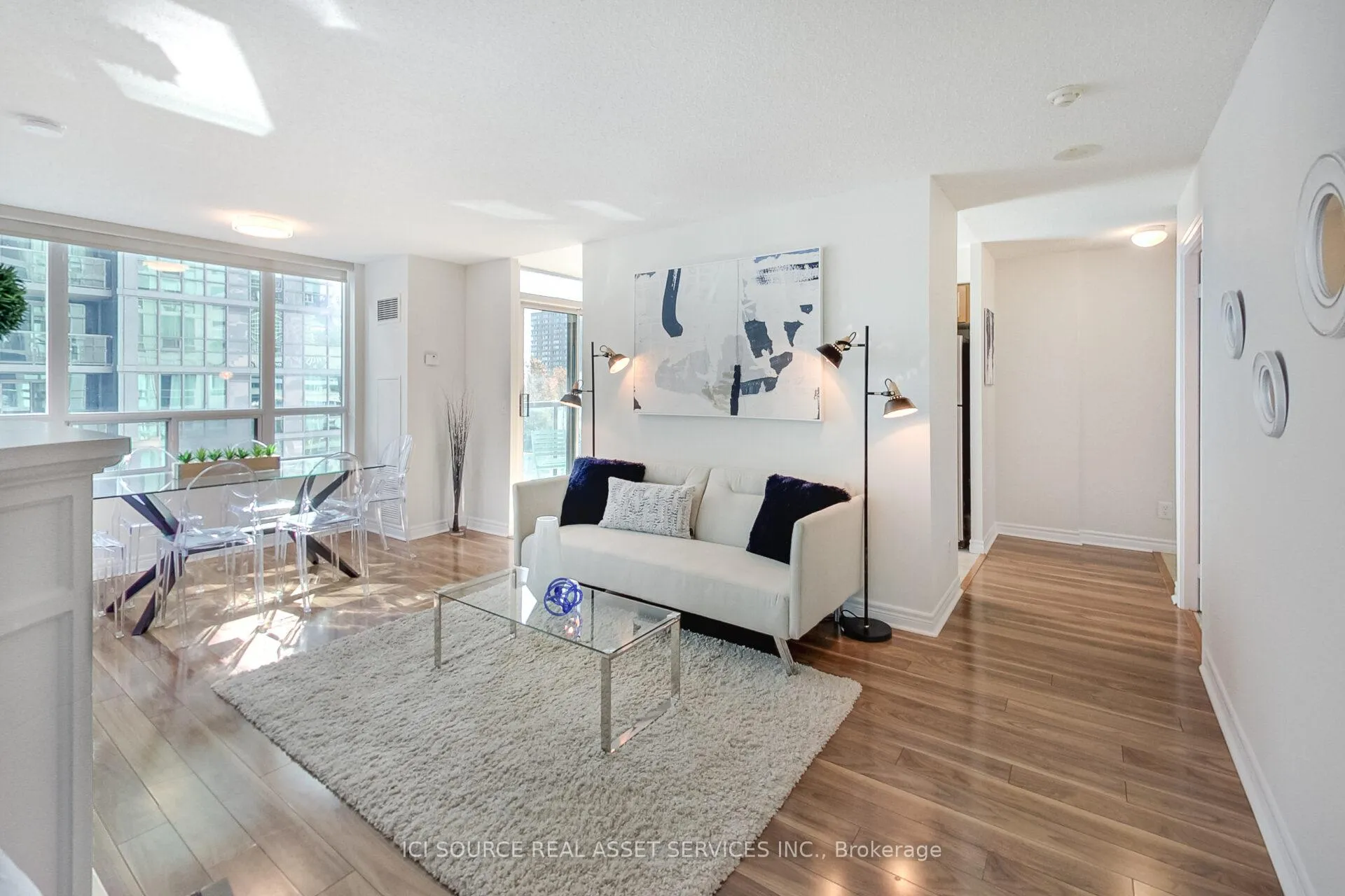 Photo 8 of Unit 607, 51 Lower Simcoe Street, Toronto, Waterfront Communities — HOMEH