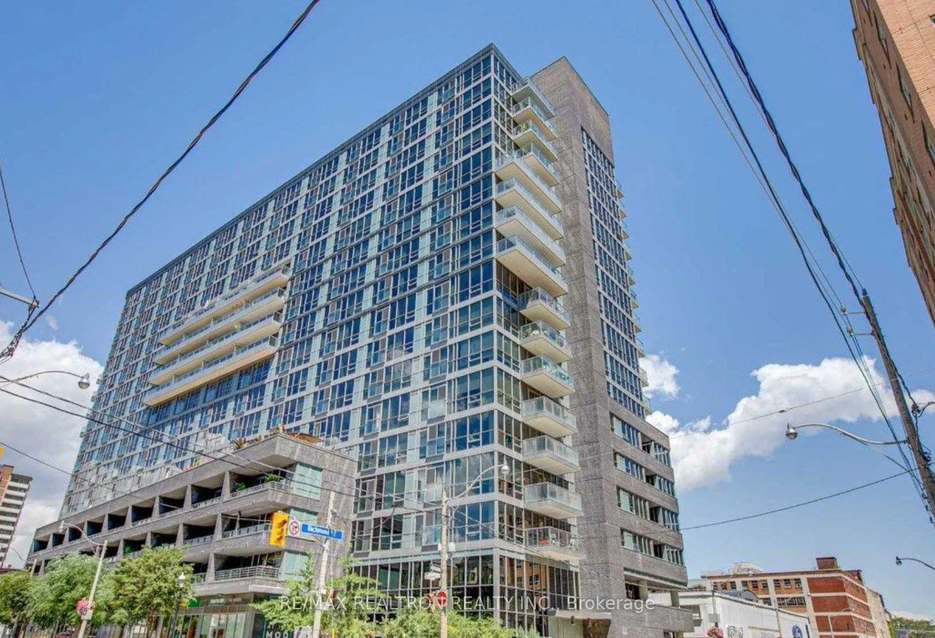 Front of Unit 1020, 320 Richmond Street E