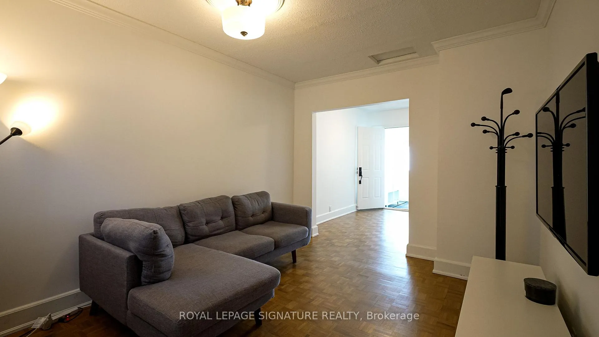 Photo 6 of Unit Main, 30 Preston Road, Toronto, Caledonia-Fairbank — HOMEH