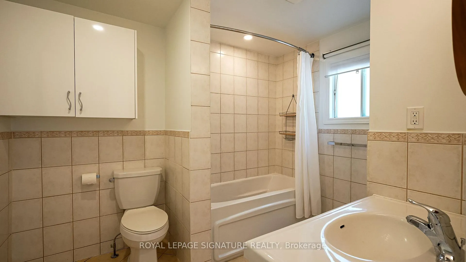 Photo 10 of Unit Main, 30 Preston Road, Toronto, Caledonia-Fairbank — HOMEH