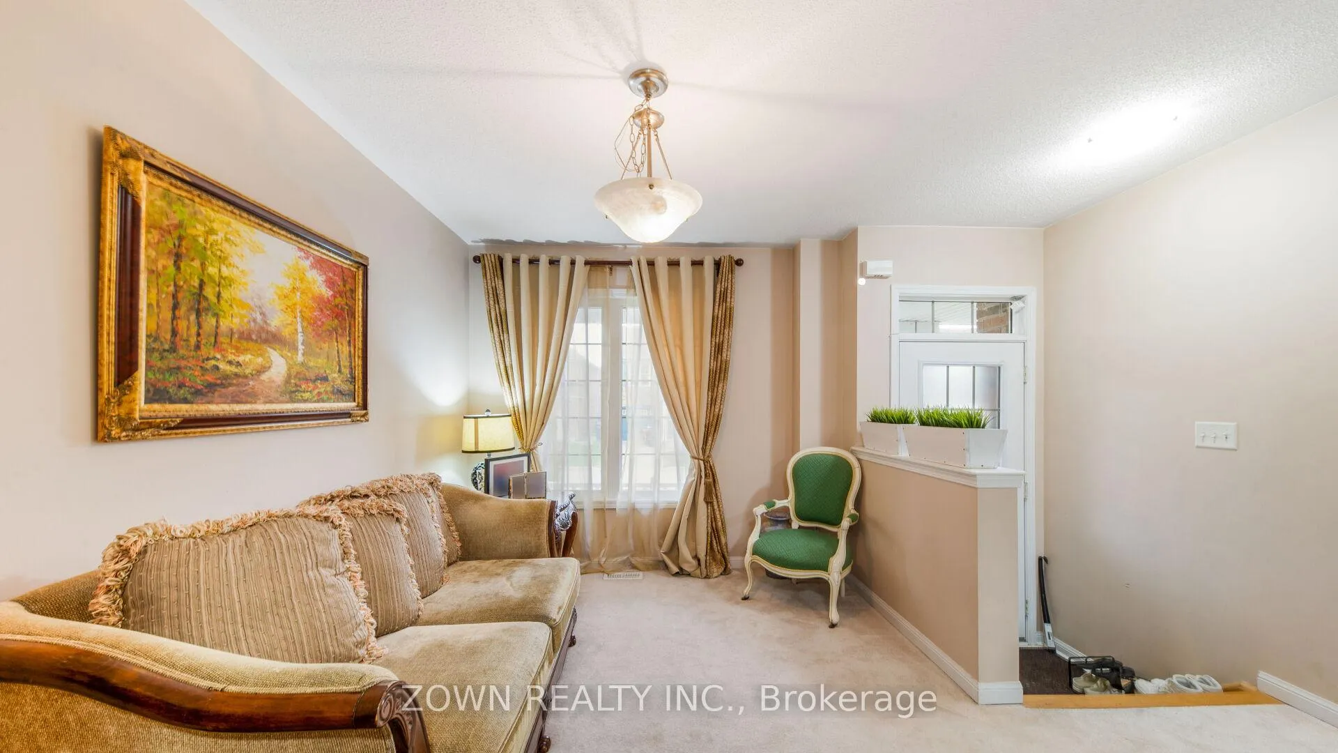 Photo 7 of 25 Cheetah Crescent, Scarborough, Rouge — HOMEH