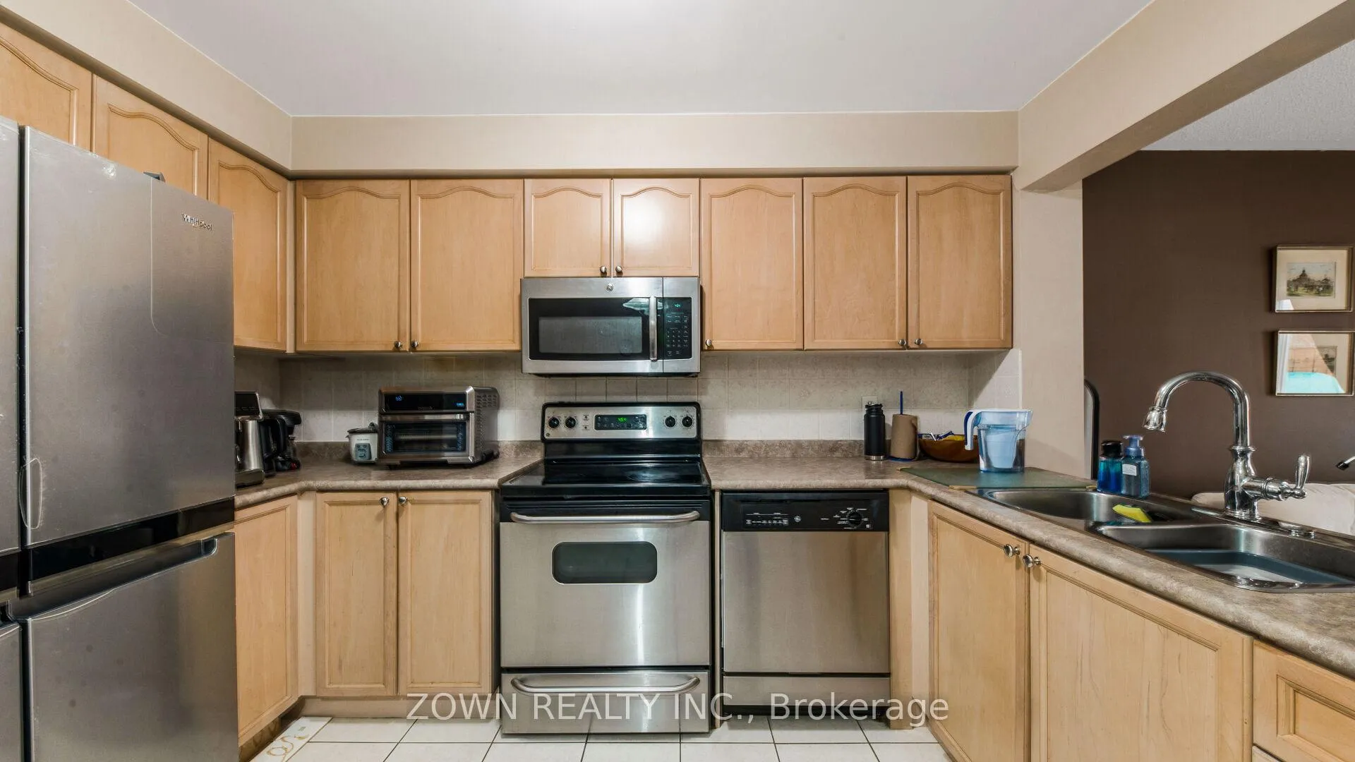 Photo 15 of 25 Cheetah Crescent, Scarborough, Rouge — HOMEH