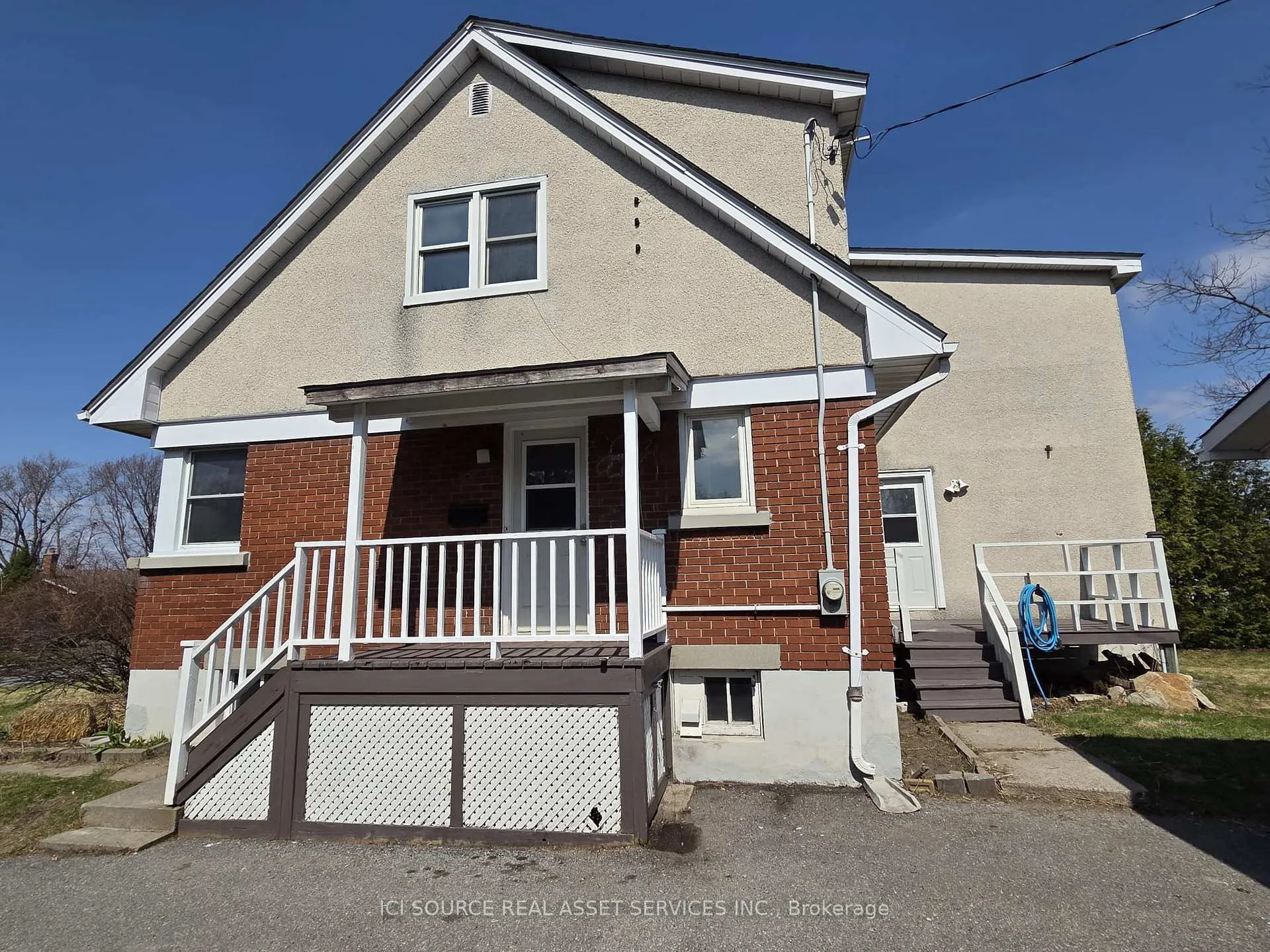 Photo 2 of 30 Sunnycrest Drive, Ottawa, City View/Skyline/Fisher Heights/Parkwood Hills — HOMEH