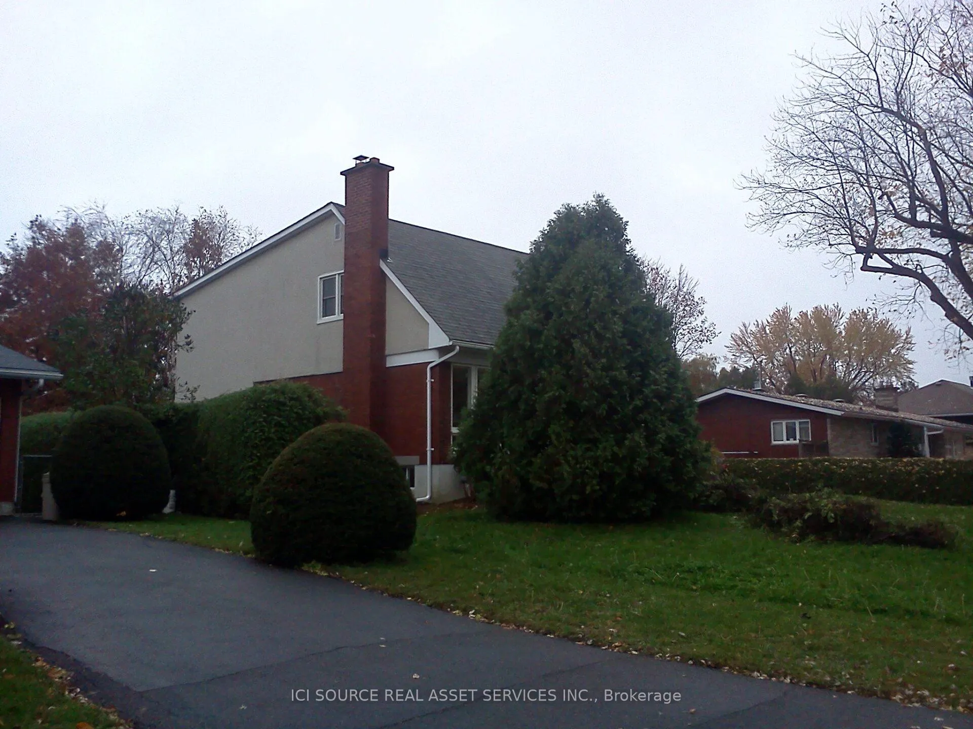 Photo 4 of 30 Sunnycrest Drive, Ottawa, City View/Skyline/Fisher Heights/Parkwood Hills — HOMEH