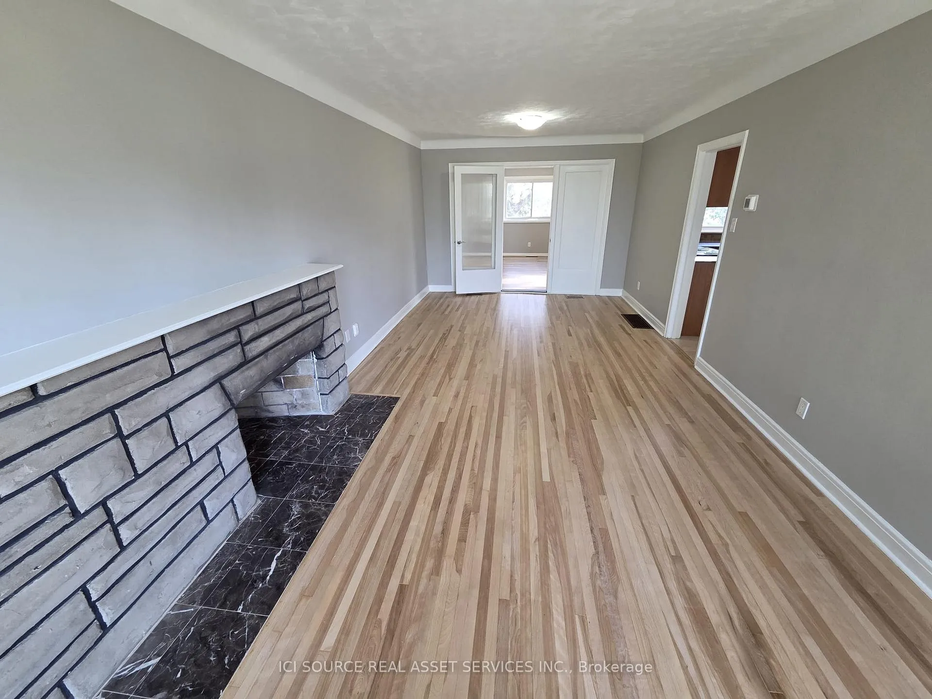 Photo 5 of 30 Sunnycrest Drive, Ottawa, City View/Skyline/Fisher Heights/Parkwood Hills — HOMEH