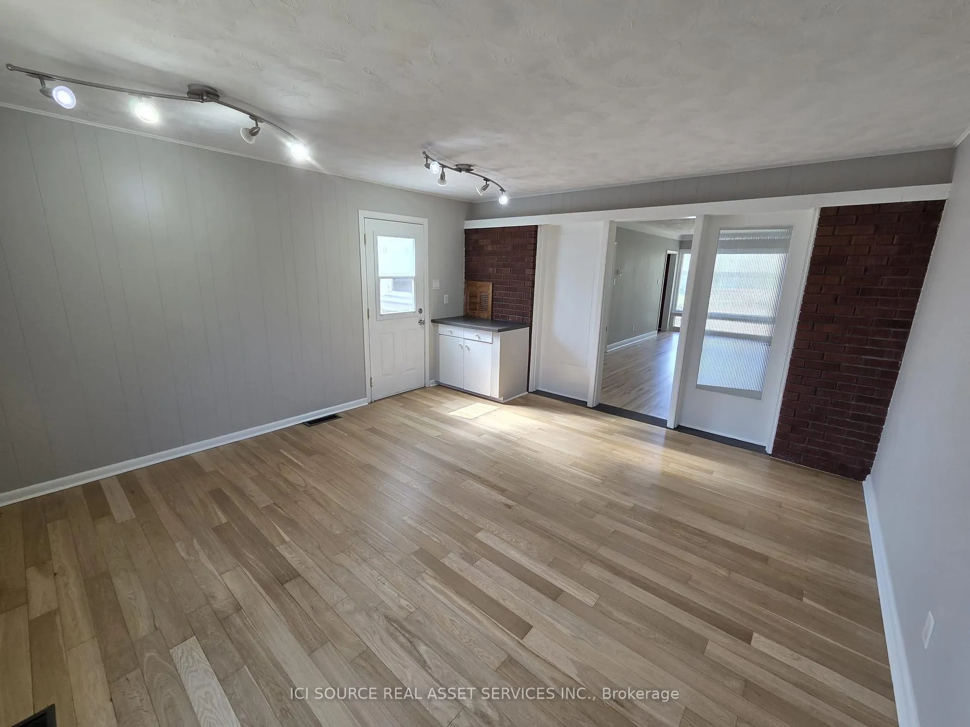 Photo 8 of 30 Sunnycrest Drive, Ottawa, City View/Skyline/Fisher Heights/Parkwood Hills — HOMEH
