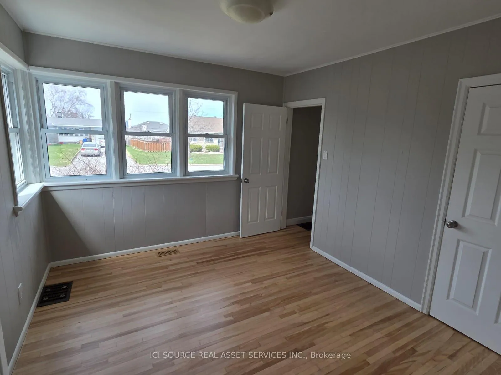 Photo 11 of 30 Sunnycrest Drive, Ottawa, City View/Skyline/Fisher Heights/Parkwood Hills — HOMEH