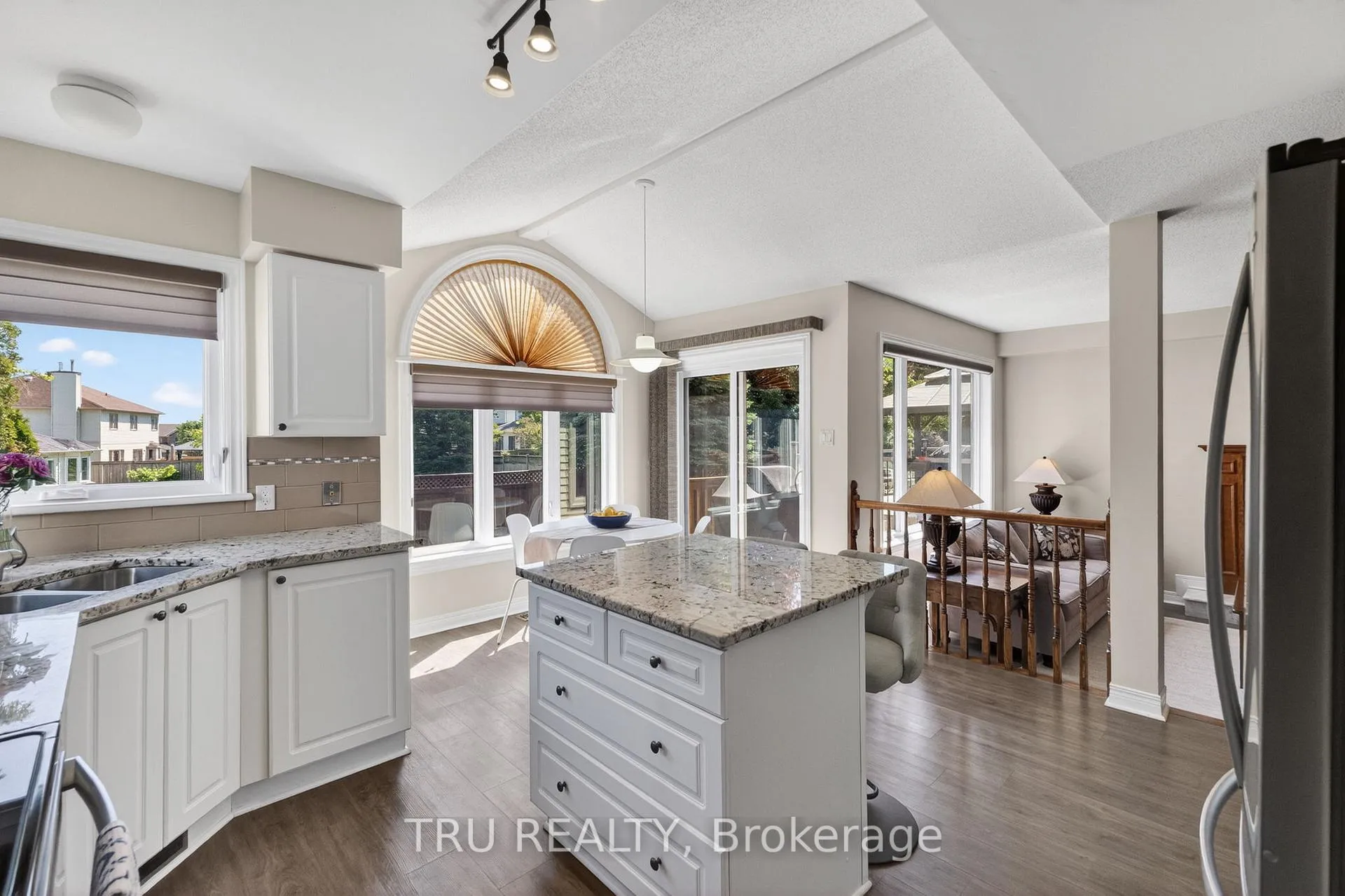 Photo 14 of 110 Grenadier Way, Ottawa, Barrhaven - Longfields — HOMEH
