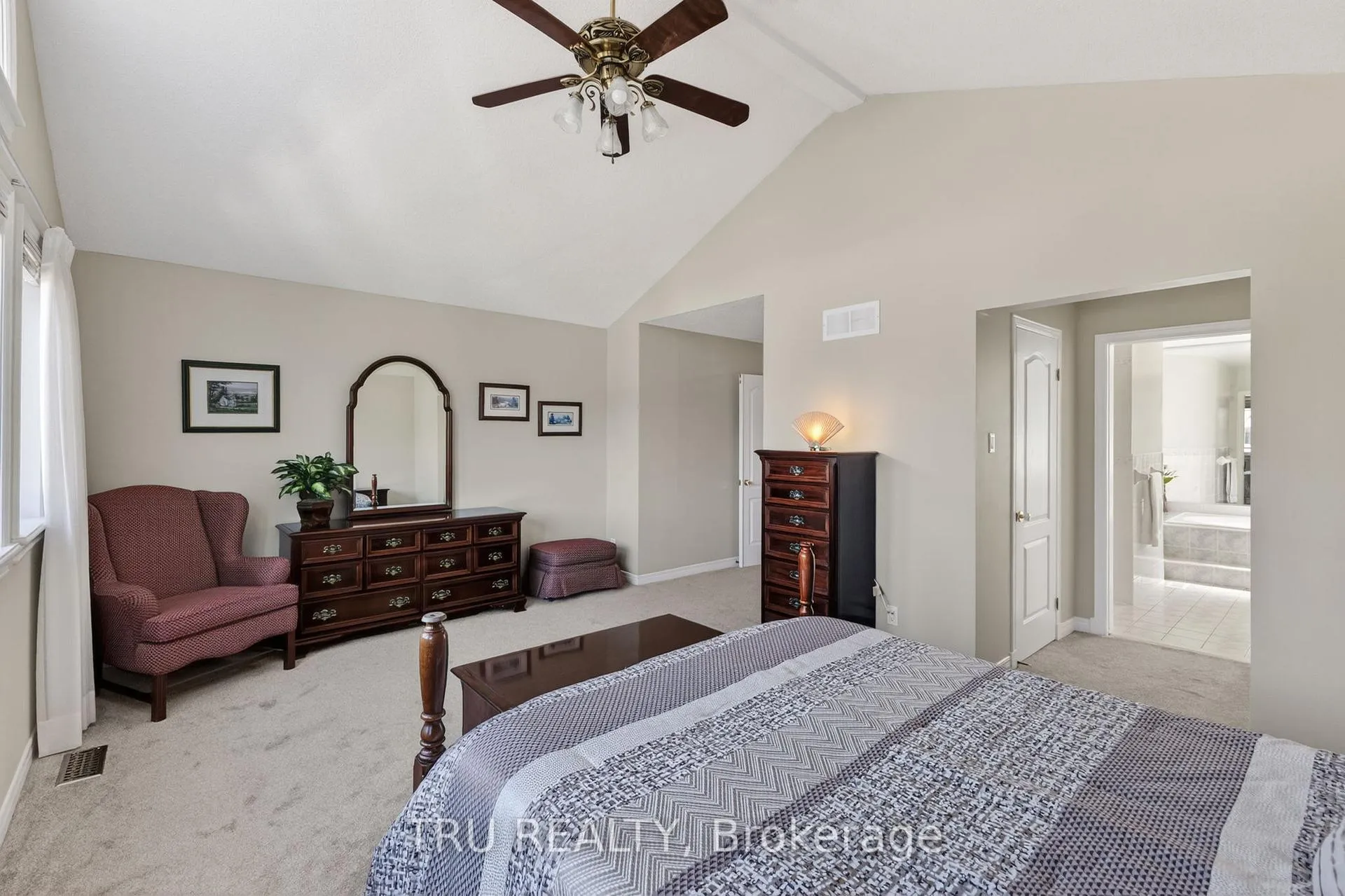Photo 18 of 110 Grenadier Way, Ottawa, Barrhaven - Longfields — HOMEH
