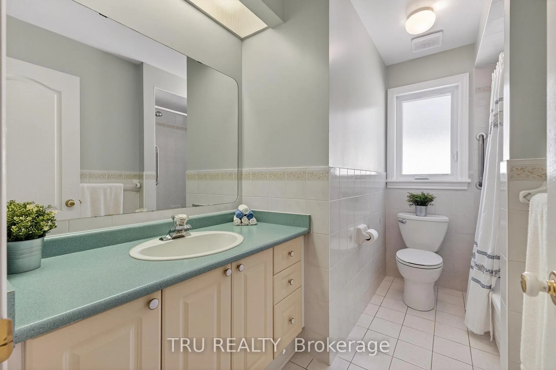 Photo 25 of 110 Grenadier Way, Ottawa, Barrhaven - Longfields — HOMEH