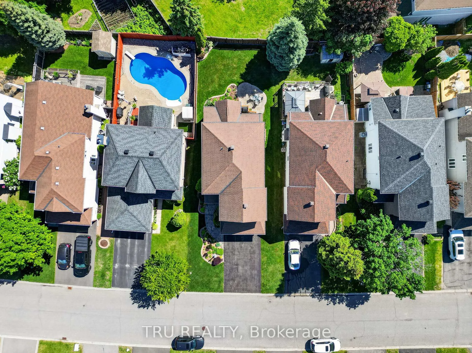 Photo 34 of 110 Grenadier Way, Ottawa, Barrhaven - Longfields — HOMEH