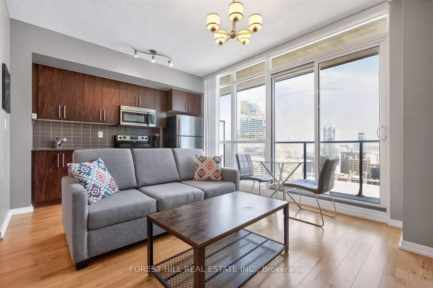 Photo 4 of Unit 4607, 65 Bremner Boulevard, Toronto, Waterfront Communities — HOMEH