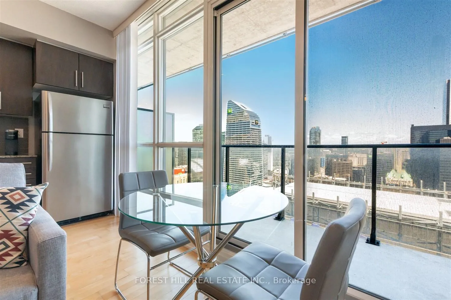 Photo 9 of Unit 4607, 65 Bremner Boulevard, Toronto, Waterfront Communities — HOMEH