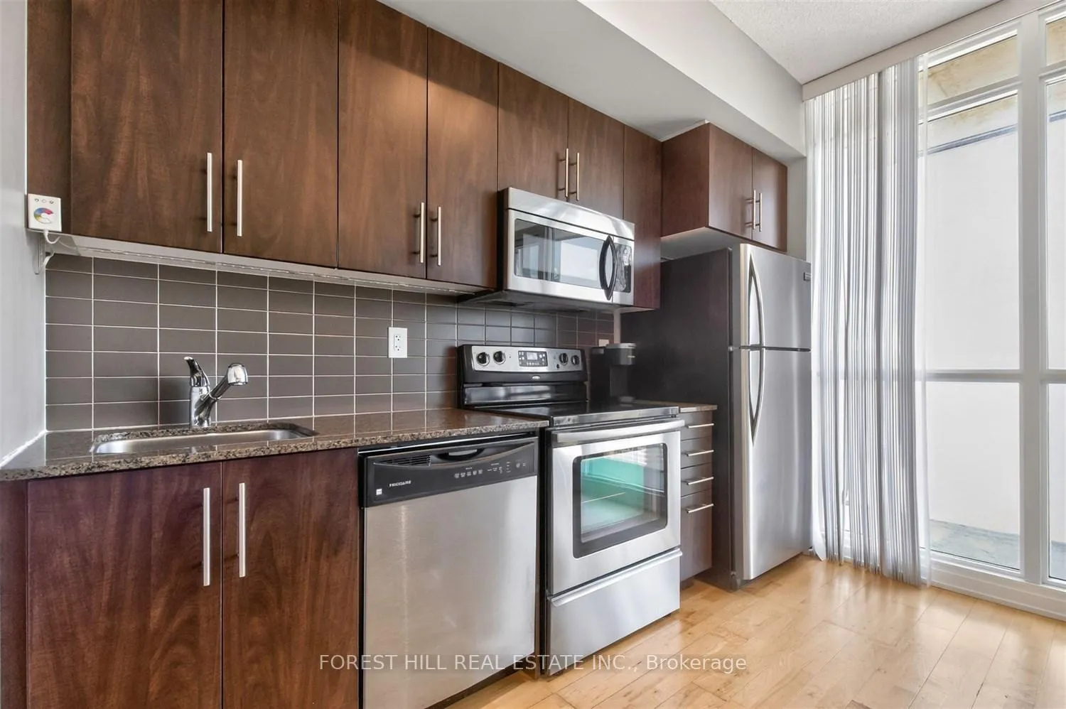 Photo 11 of Unit 4607, 65 Bremner Boulevard, Toronto, Waterfront Communities — HOMEH