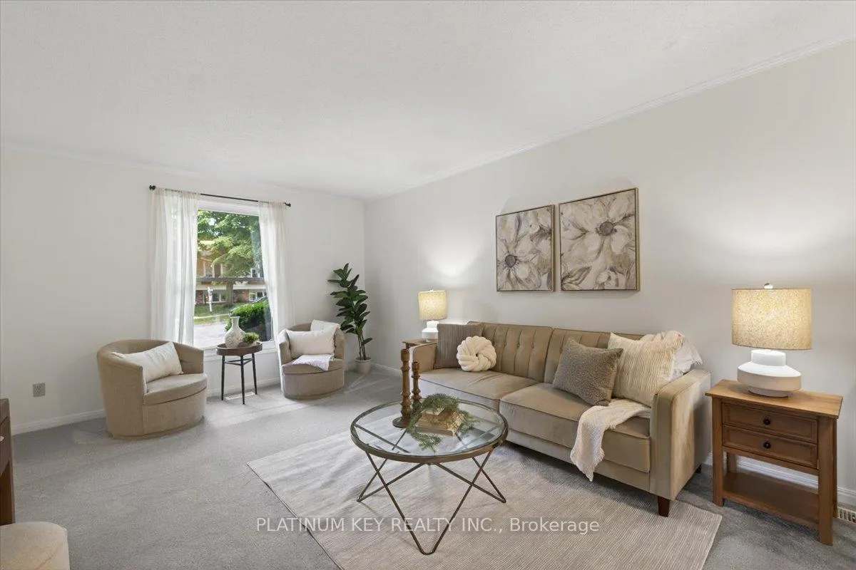 Photo 6 of 176 Dearborn Avenue, London, South K — HOMEH