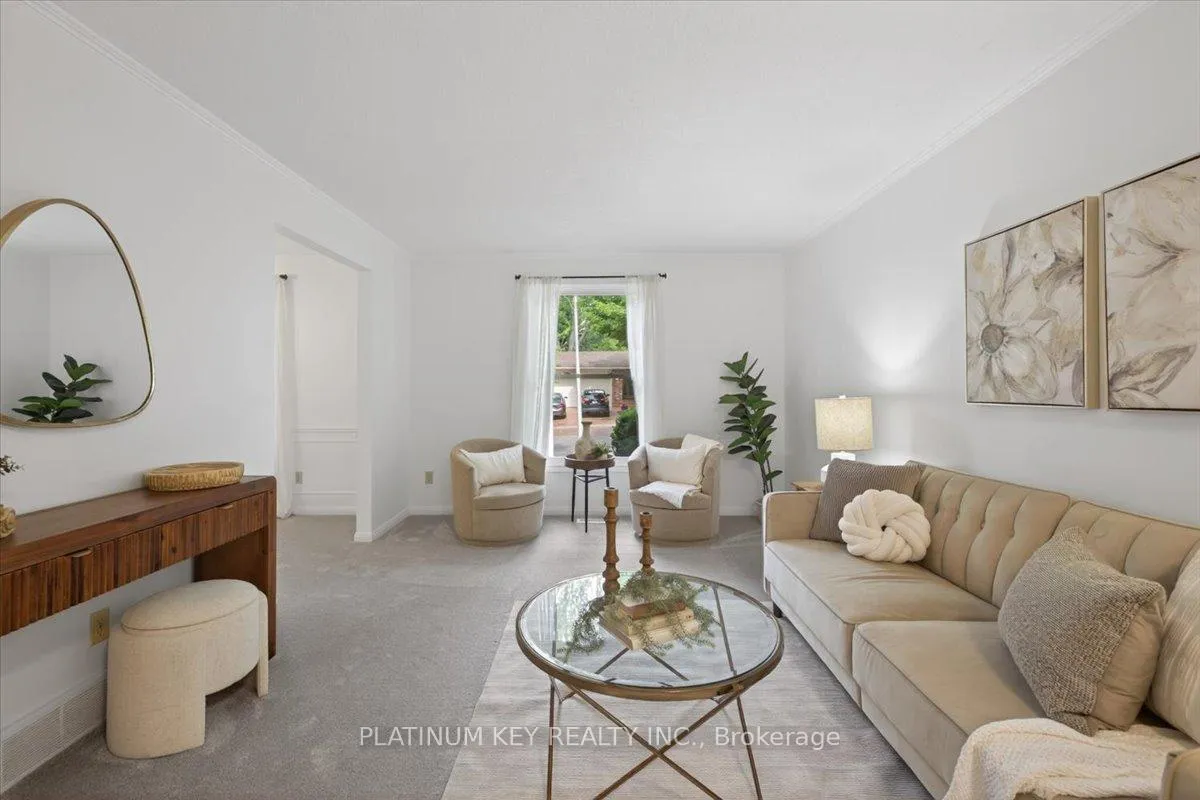 Photo 7 of 176 Dearborn Avenue, London, South K — HOMEH