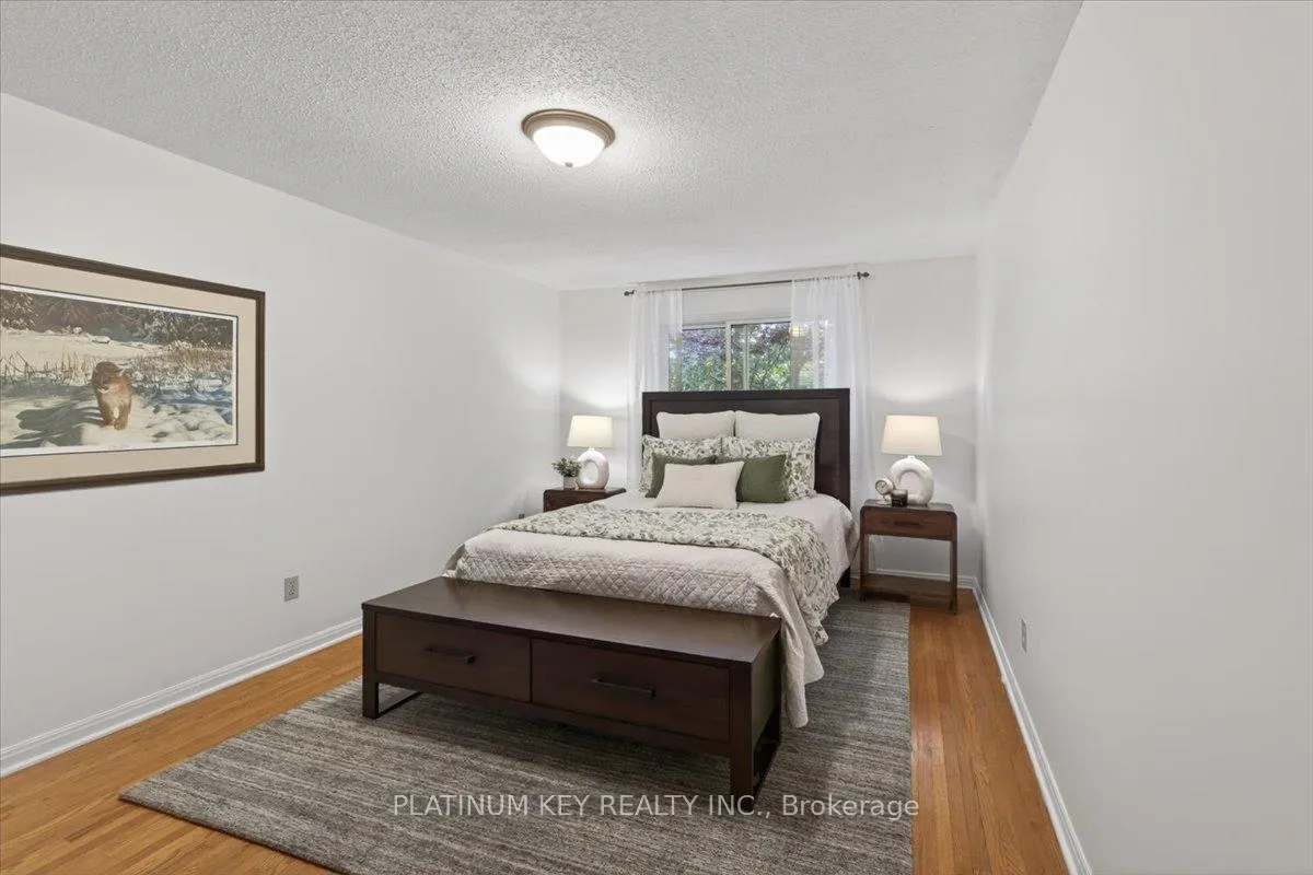 Photo 14 of 176 Dearborn Avenue, London, South K — HOMEH