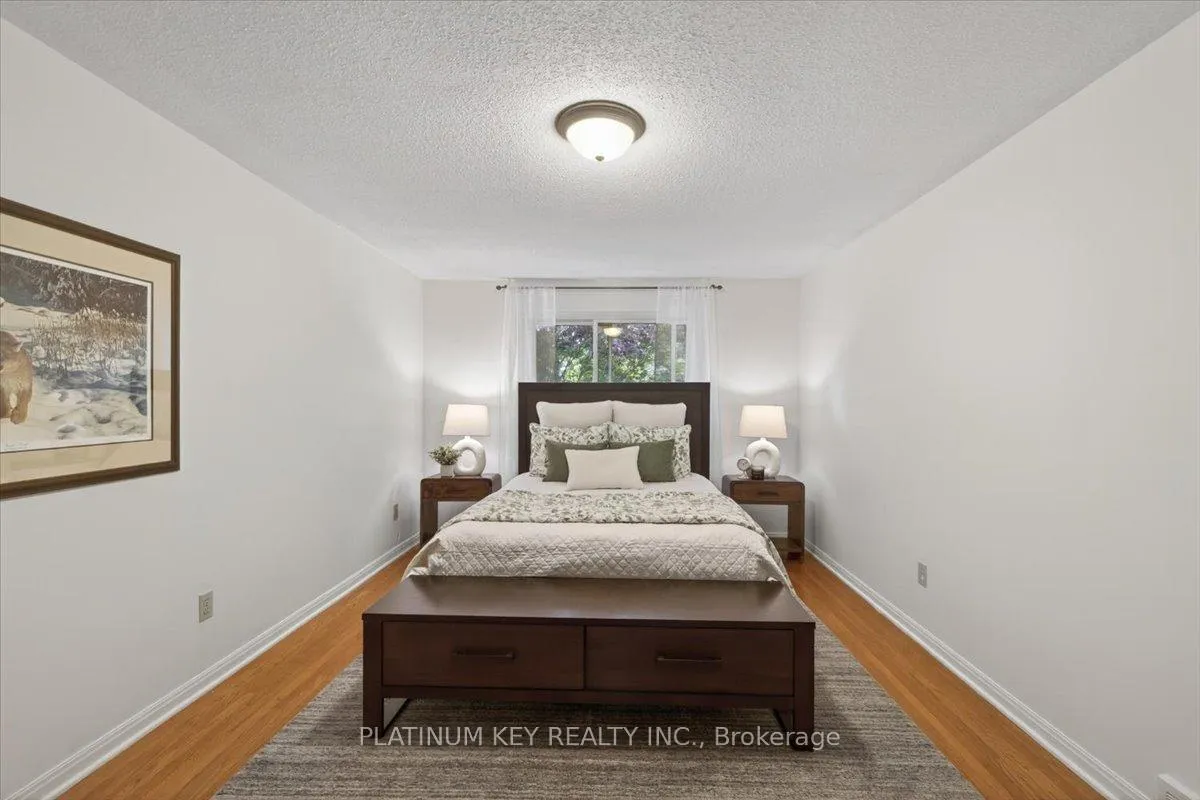 Photo 15 of 176 Dearborn Avenue, London, South K — HOMEH