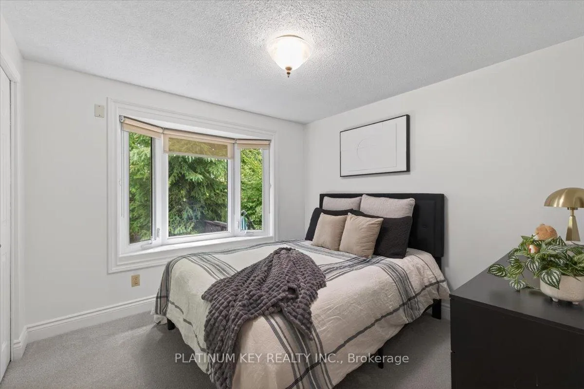 Photo 16 of 176 Dearborn Avenue, London, South K — HOMEH