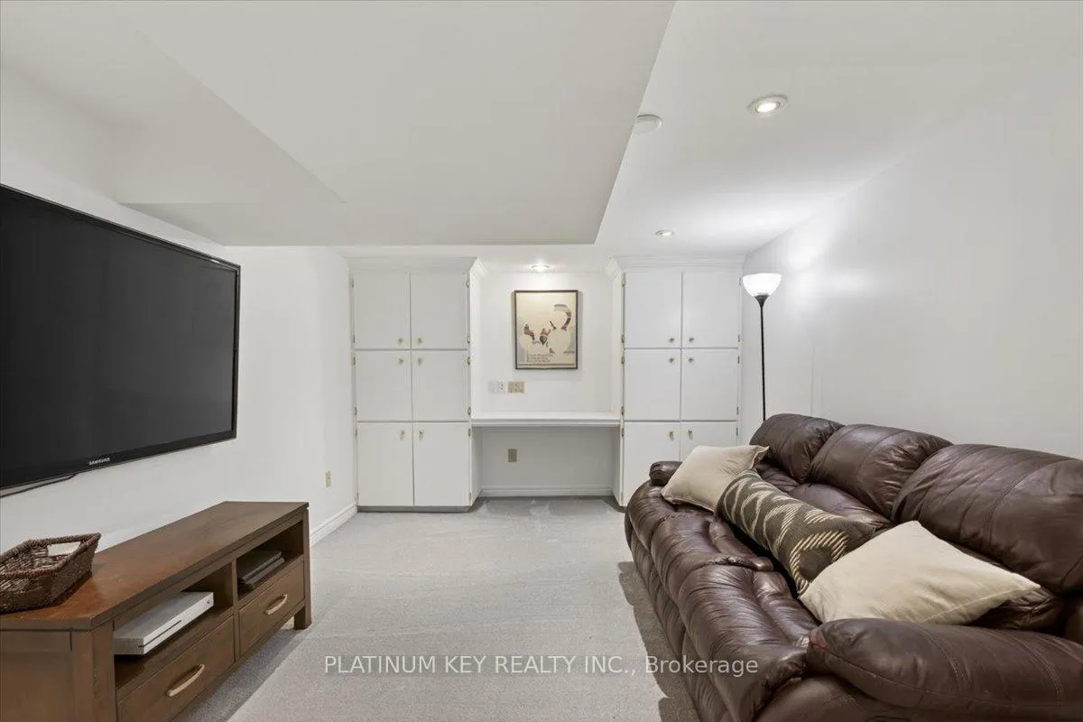 Photo 25 of 176 Dearborn Avenue, London, South K — HOMEH