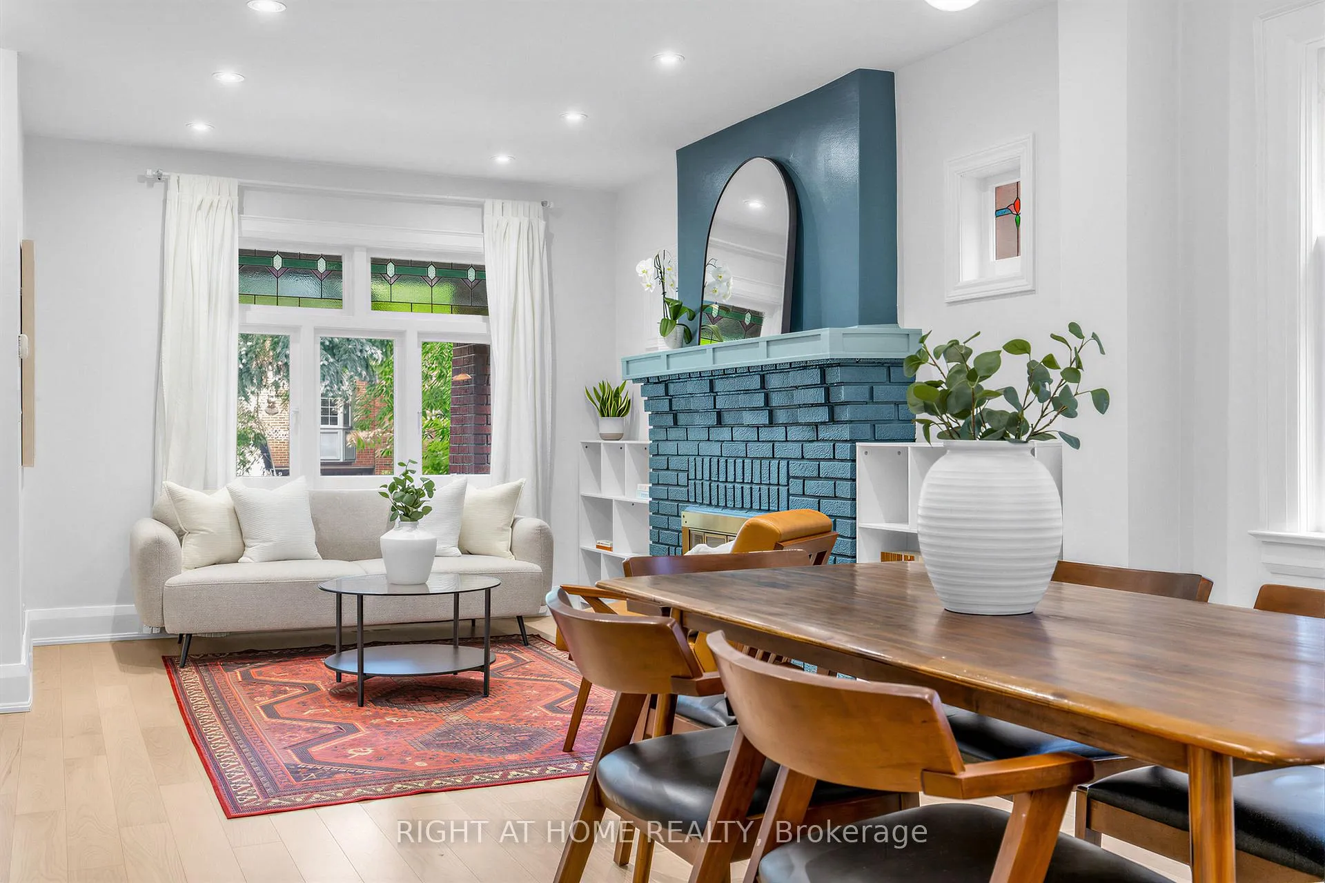 Photo 4 of 1022 Mount Pleasant Road, Toronto, Mount Pleasant East — HOMEH