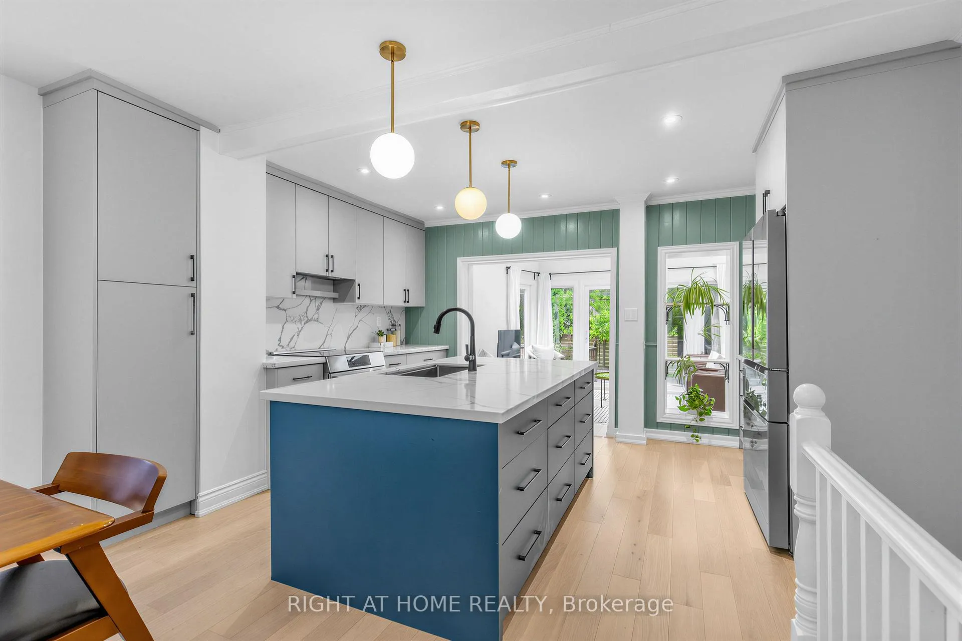 Photo 8 of 1022 Mount Pleasant Road, Toronto, Mount Pleasant East — HOMEH