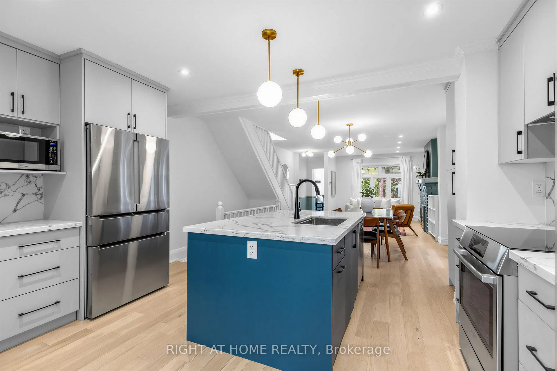 Photo 11 of 1022 Mount Pleasant Road, Toronto, Mount Pleasant East — HOMEH