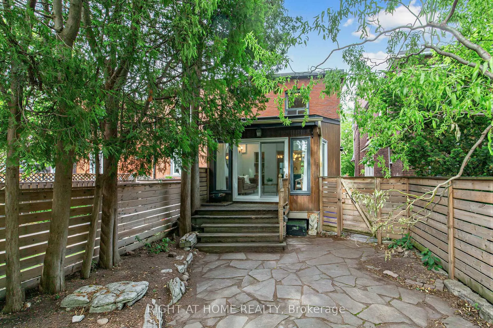 Photo 29 of 1022 Mount Pleasant Road, Toronto, Mount Pleasant East — HOMEH