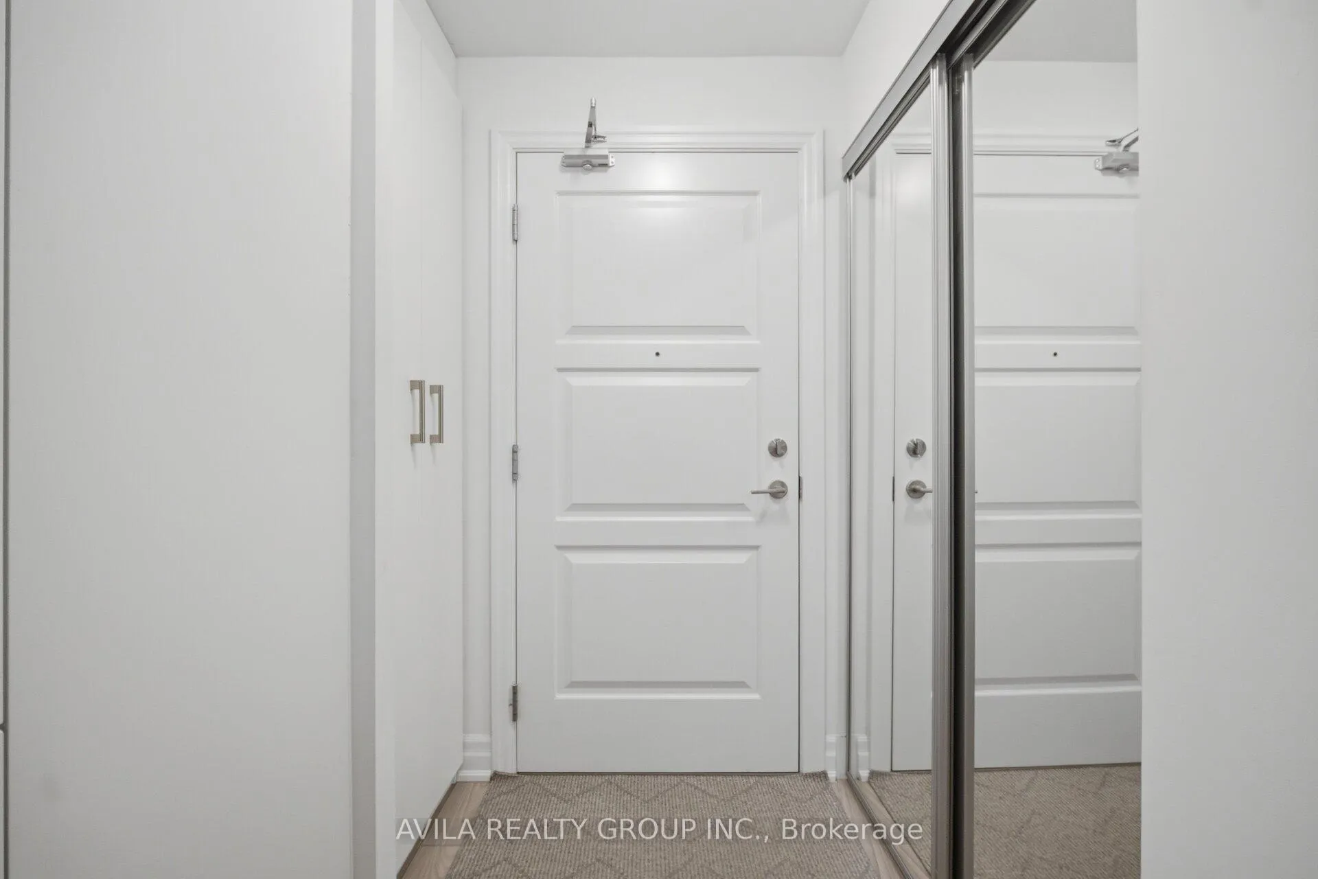 Photo 4 of 36 elm Drive, Mississauga, Fairview — HOMEH
