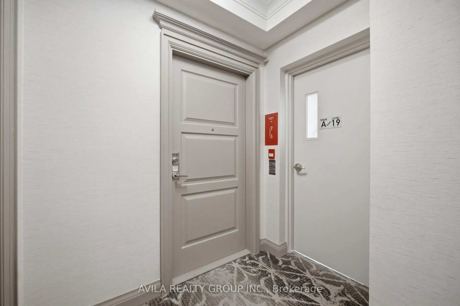 Photo 5 of 36 elm Drive, Mississauga, Fairview — HOMEH