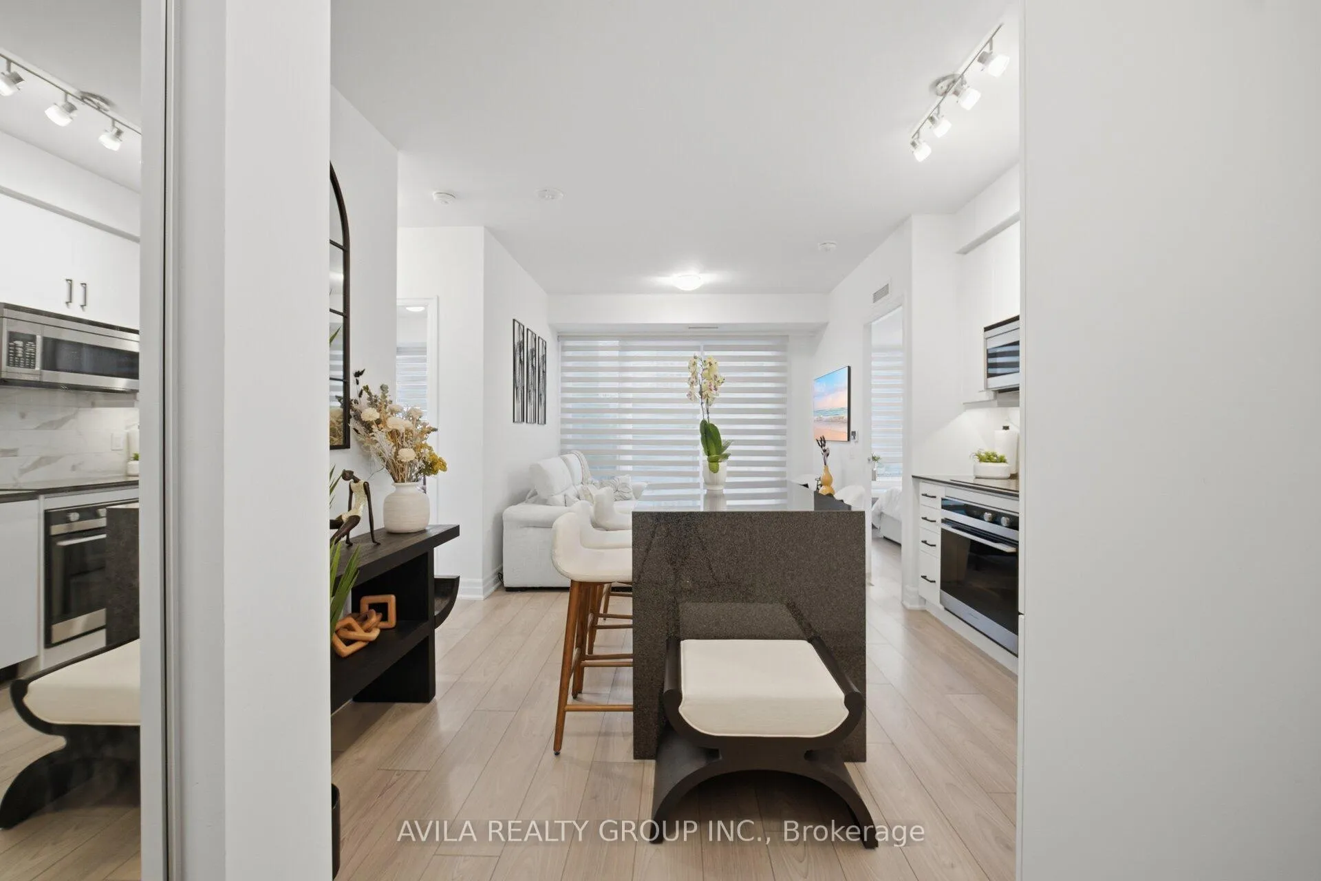 Photo 6 of 36 elm Drive, Mississauga, Fairview — HOMEH