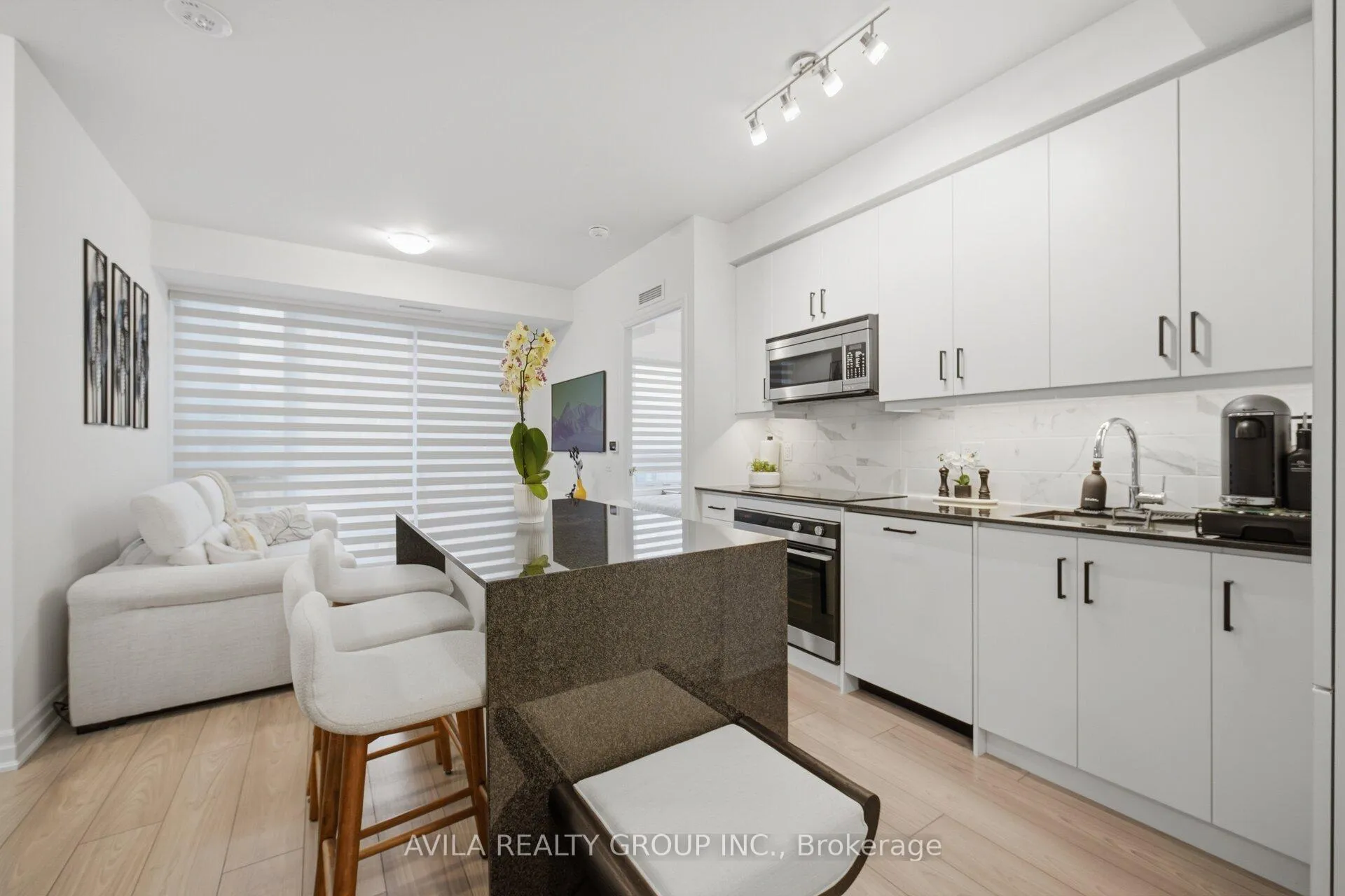 Photo 7 of 36 elm Drive, Mississauga, Fairview — HOMEH