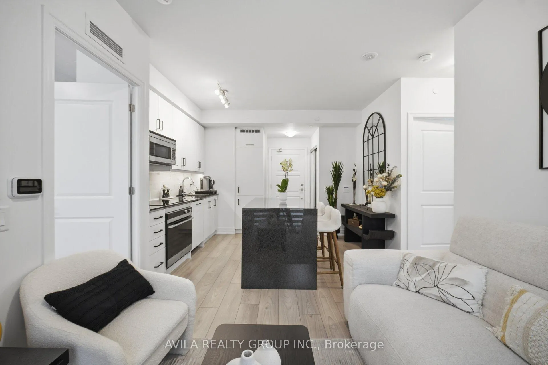 Photo 15 of 36 elm Drive, Mississauga, Fairview — HOMEH