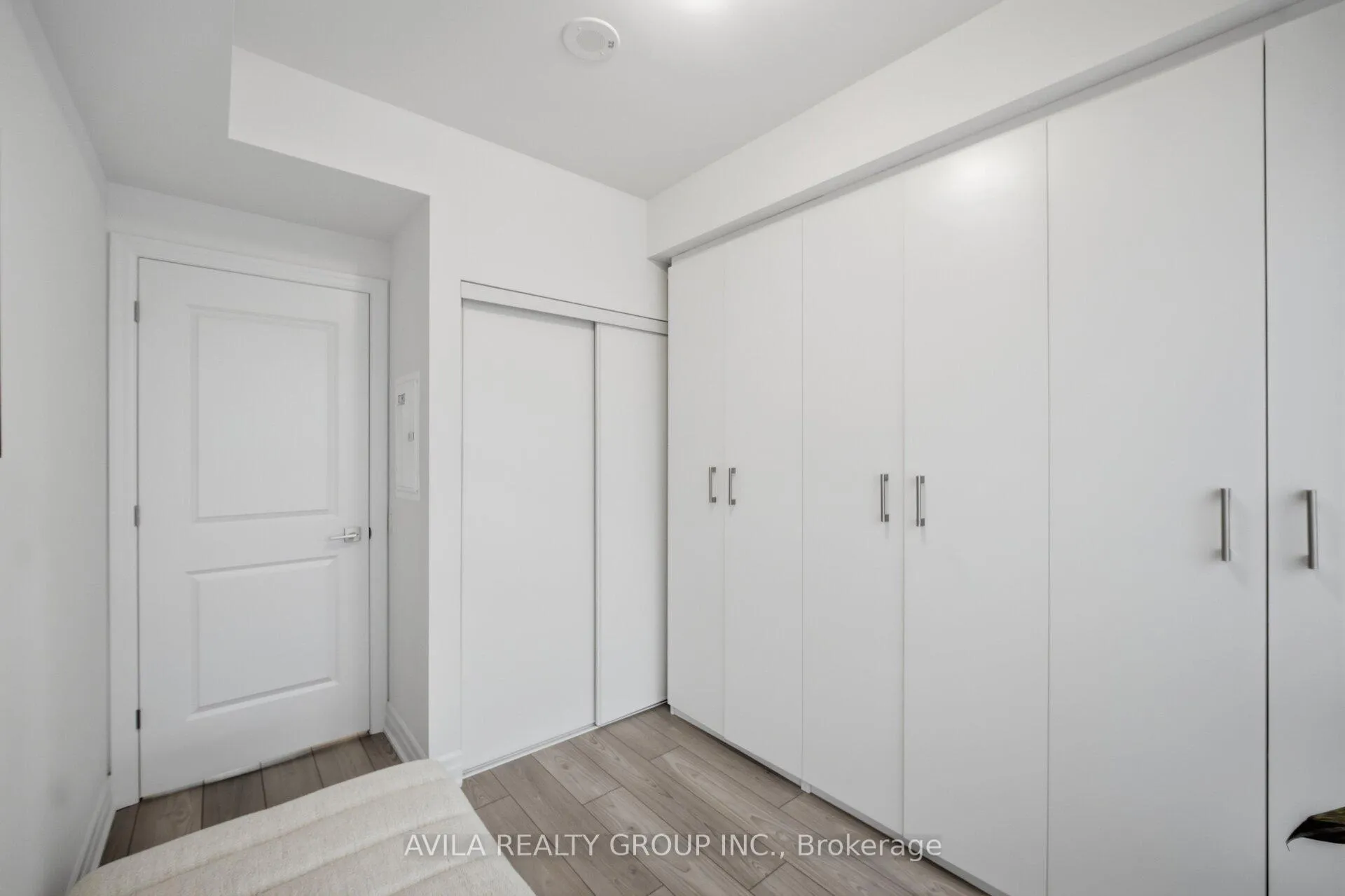 Photo 20 of 36 elm Drive, Mississauga, Fairview — HOMEH