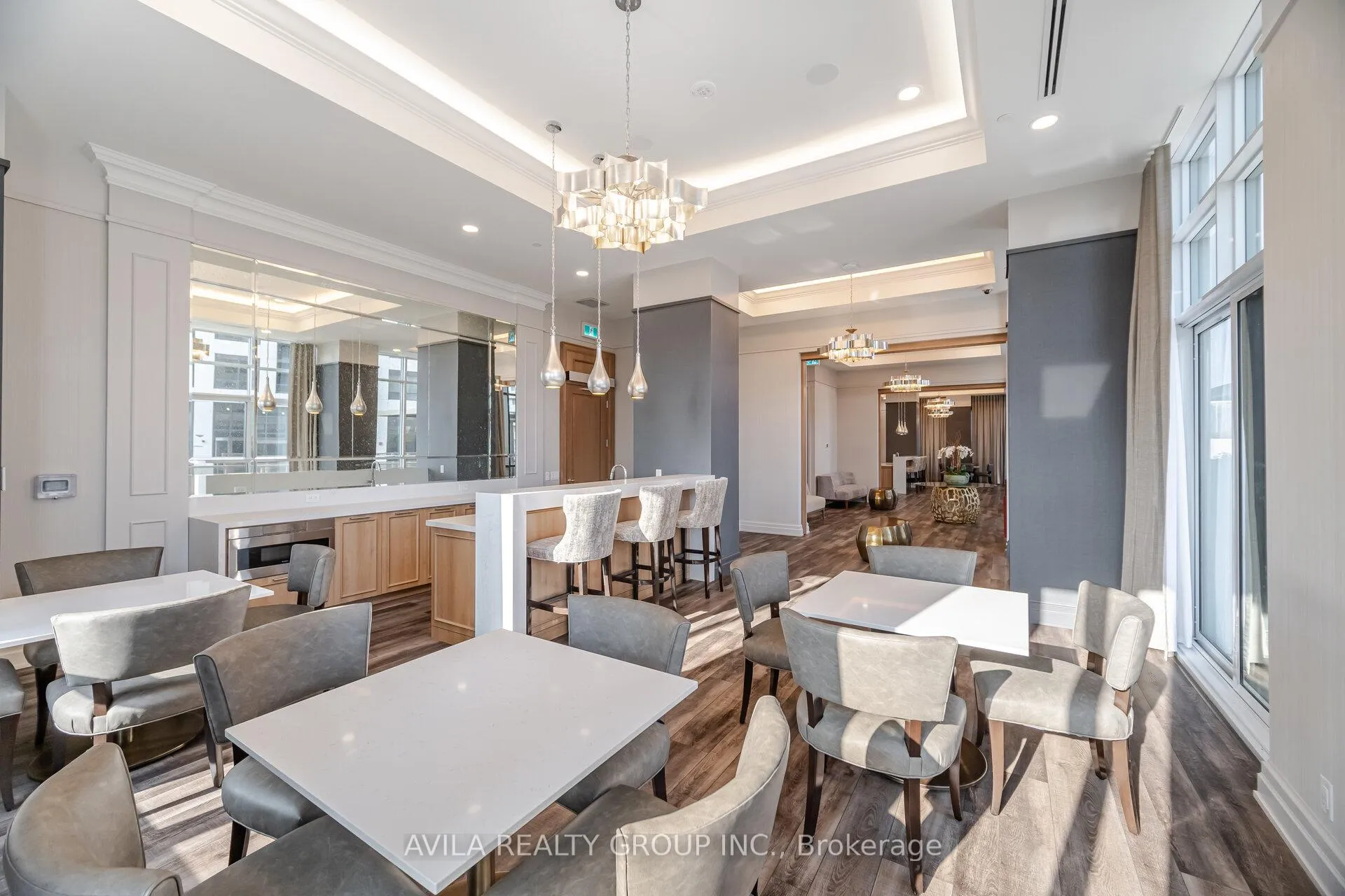 Photo 40 of 36 elm Drive, Mississauga, Fairview — HOMEH