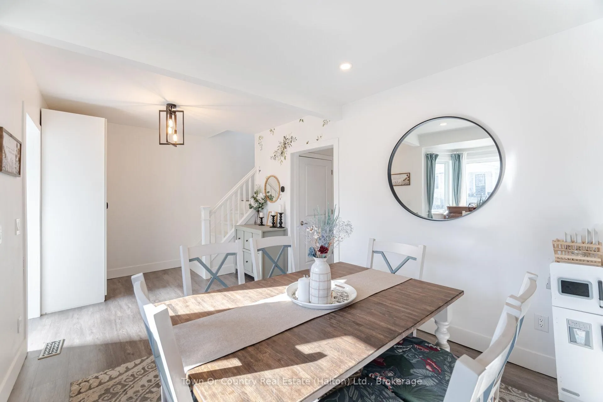 Photo 9 of 23 Prince Street, St. Catharines, E. Chester — HOMEH
