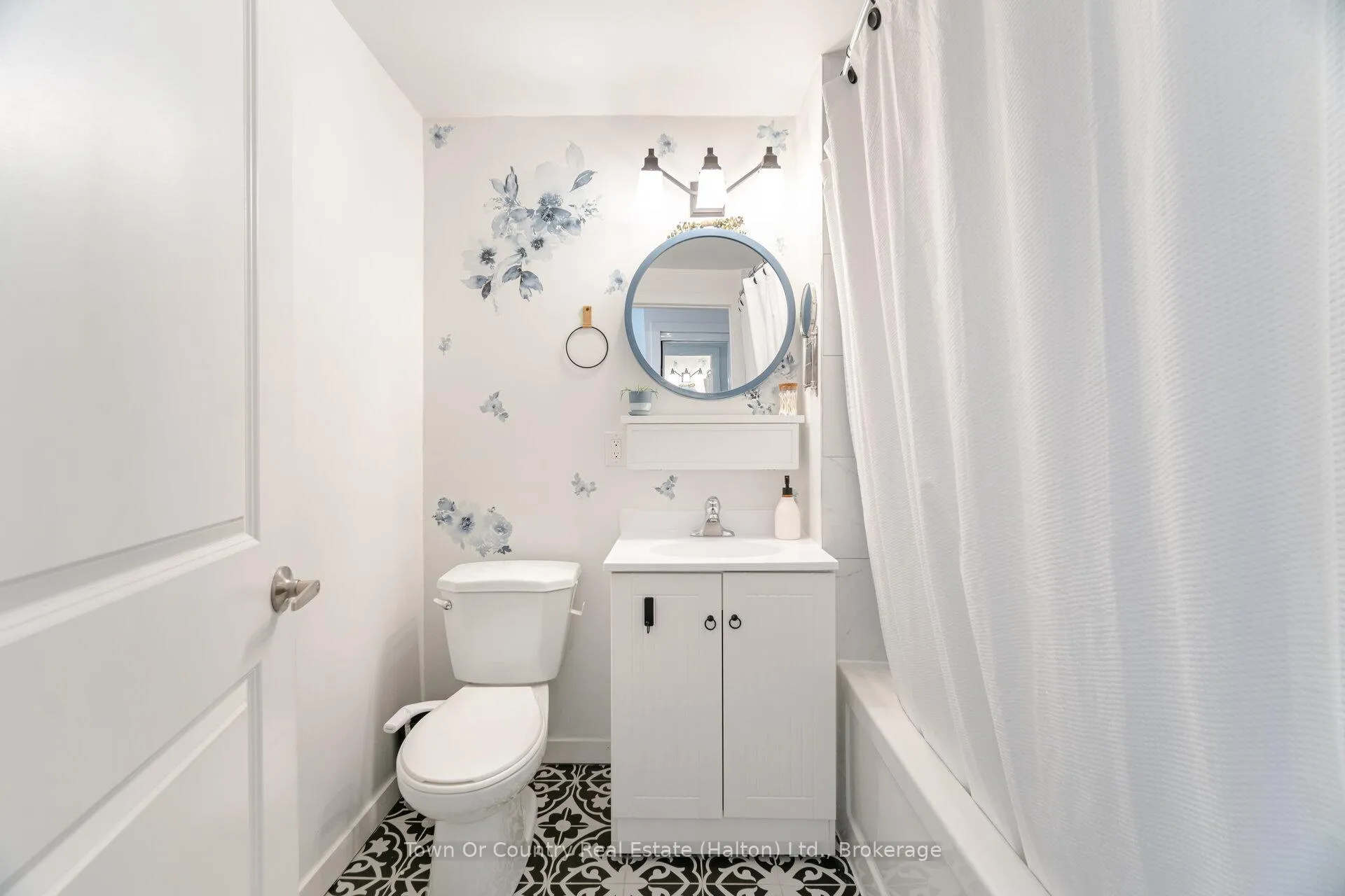 Photo 18 of 23 Prince Street, St. Catharines, E. Chester — HOMEH
