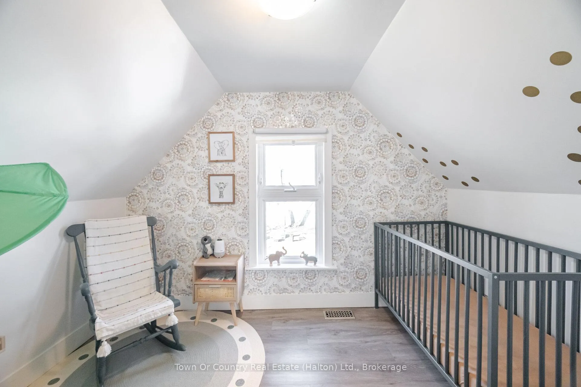 Photo 20 of 23 Prince Street, St. Catharines, E. Chester — HOMEH