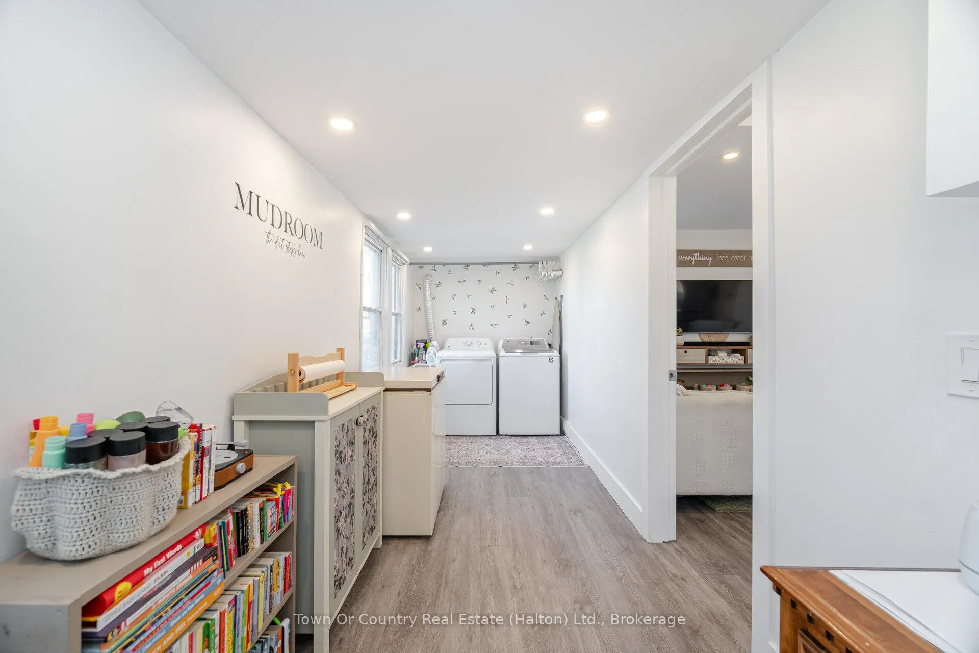 Photo 22 of 23 Prince Street, St. Catharines, E. Chester — HOMEH