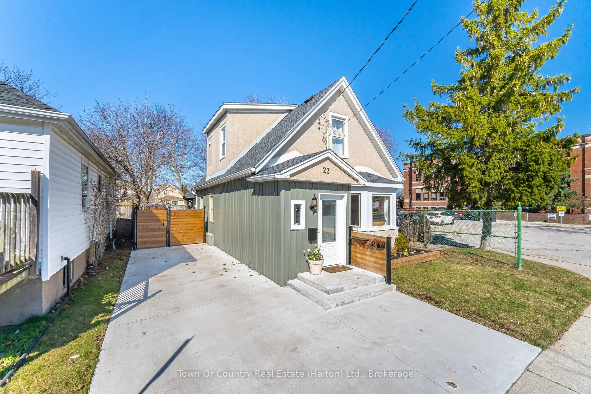 Photo 31 of 23 Prince Street, St. Catharines, E. Chester — HOMEH