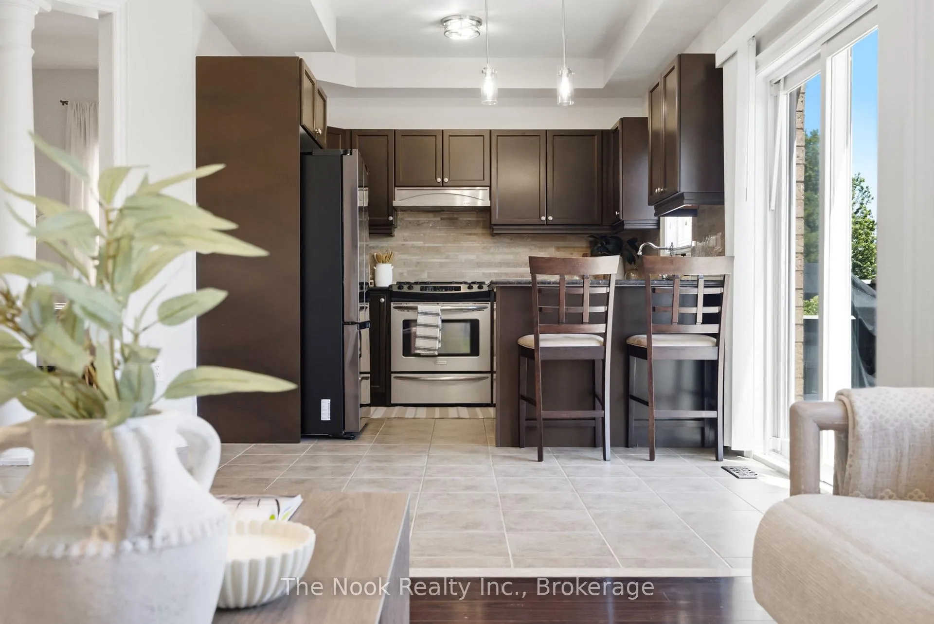Photo 18 of 385 Longworth Avenue, Clarington, Bowmanville — HOMEH