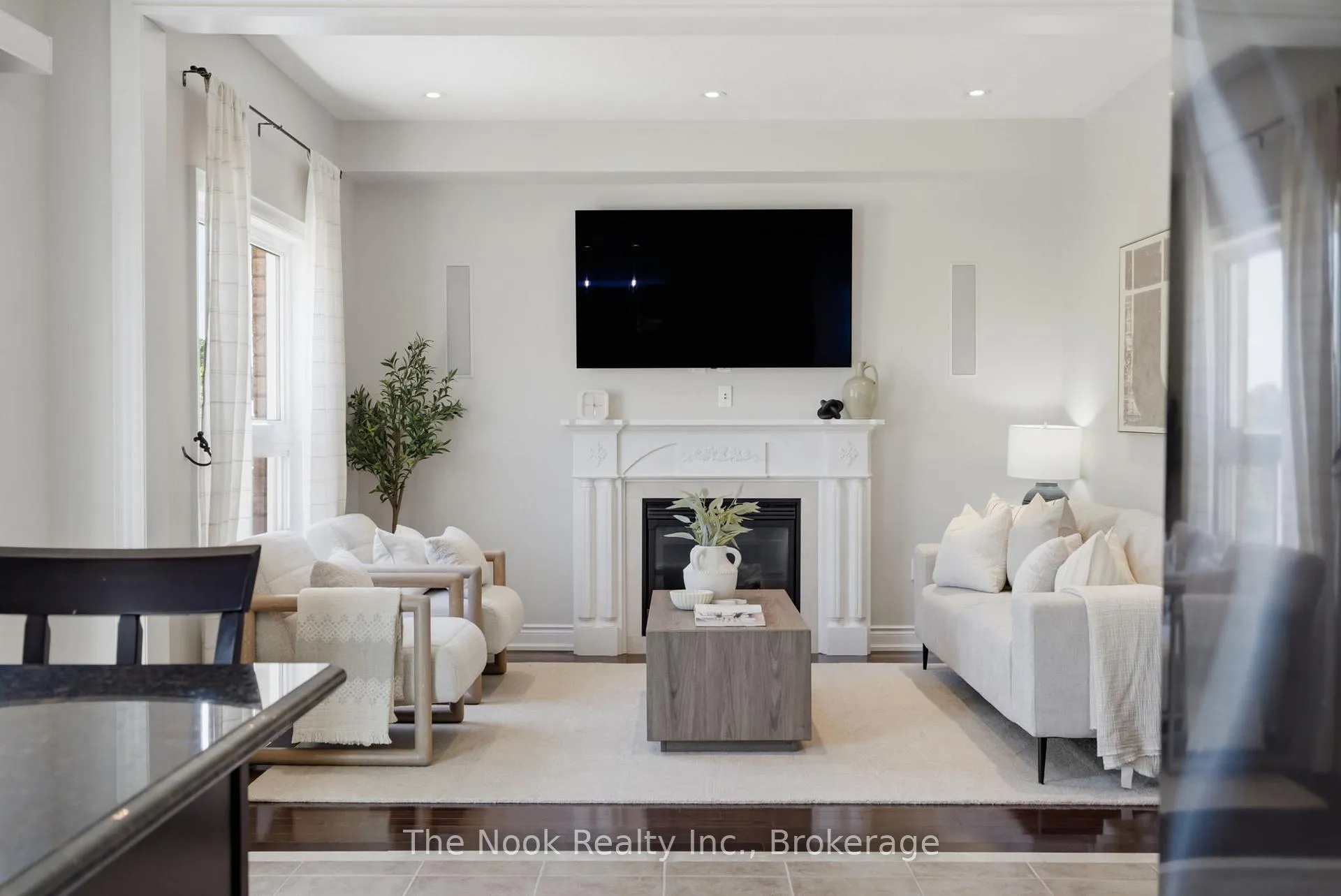 Photo 19 of 385 Longworth Avenue, Clarington, Bowmanville — HOMEH