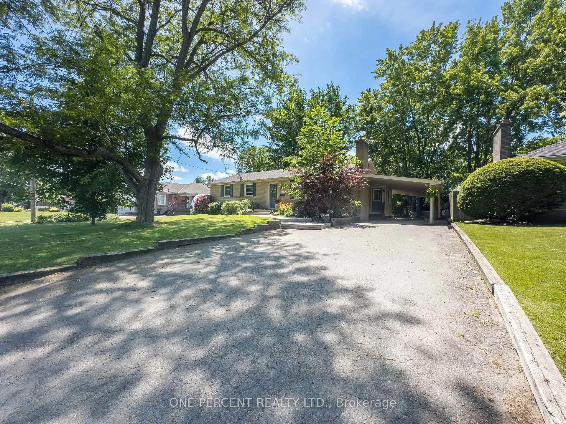 Photo 2 of 22 Bradgate Road, Belleville, Belleville Ward — HOMEH