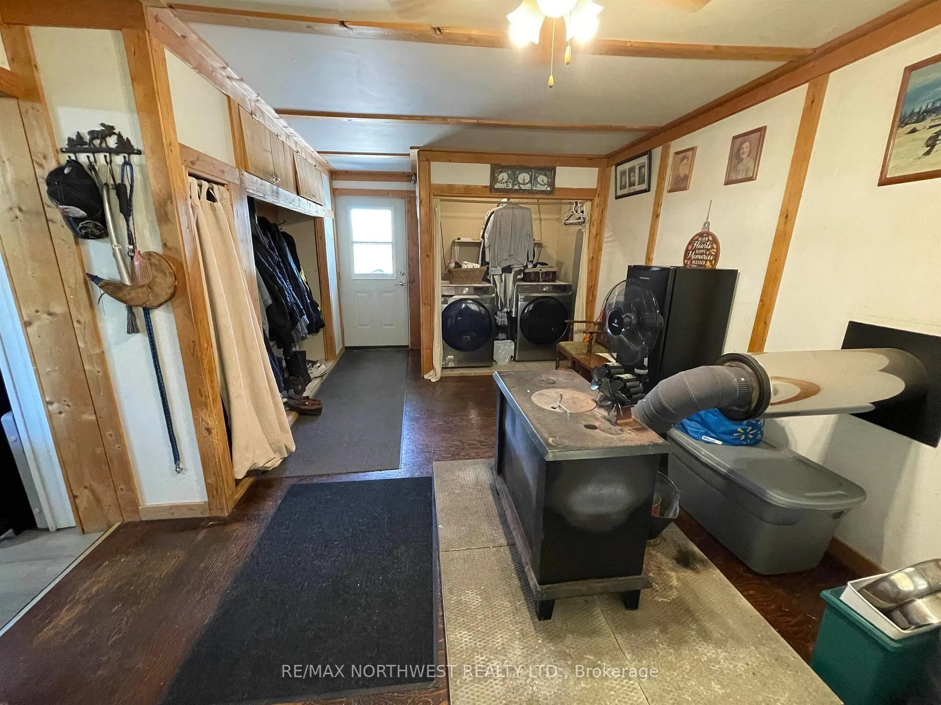 Photo 4 of 582 Henderson Loop Road, Kenora Remote Area, Richan — HOMEH