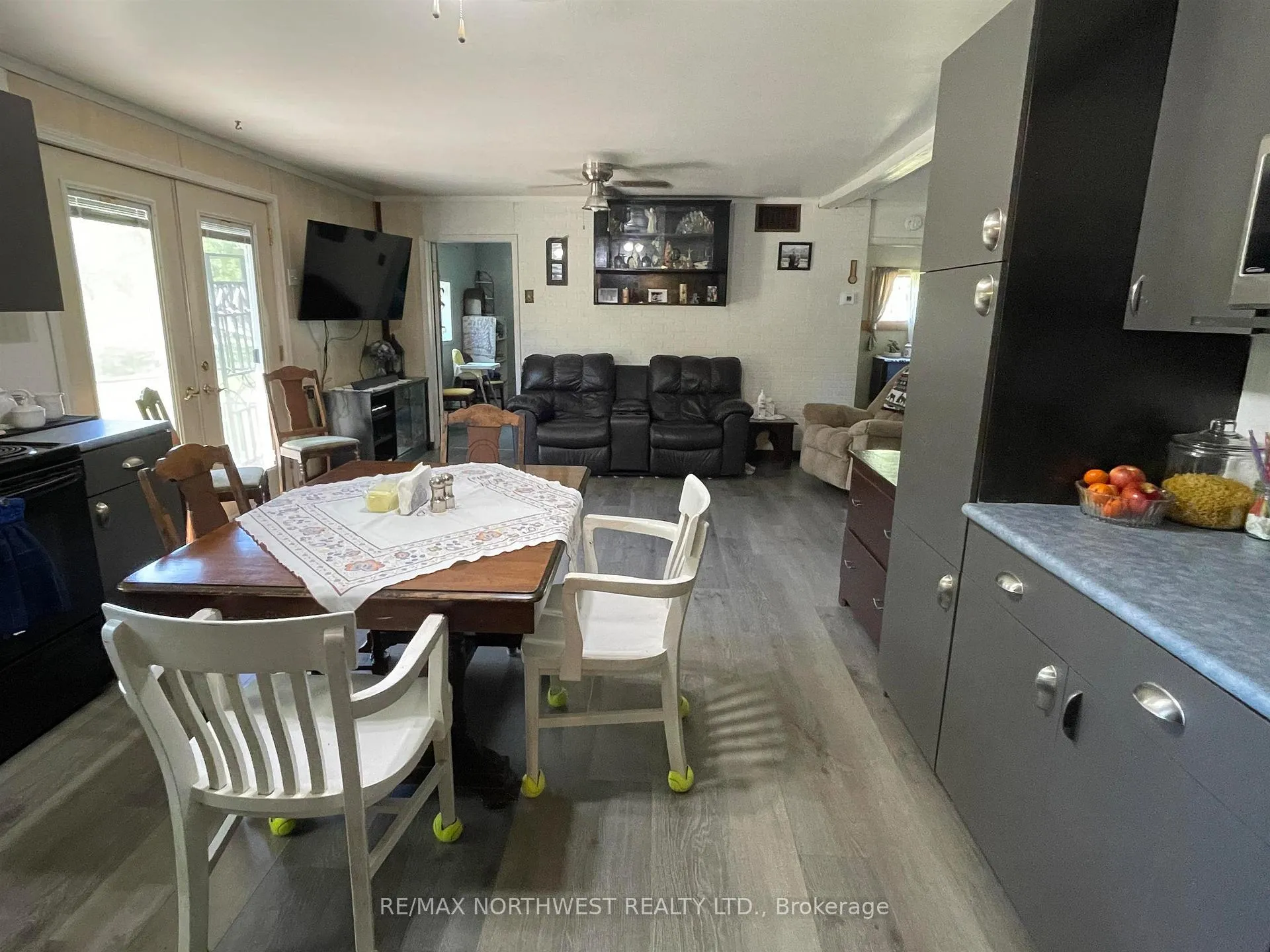 Photo 6 of 582 Henderson Loop Road, Kenora Remote Area, Richan — HOMEH