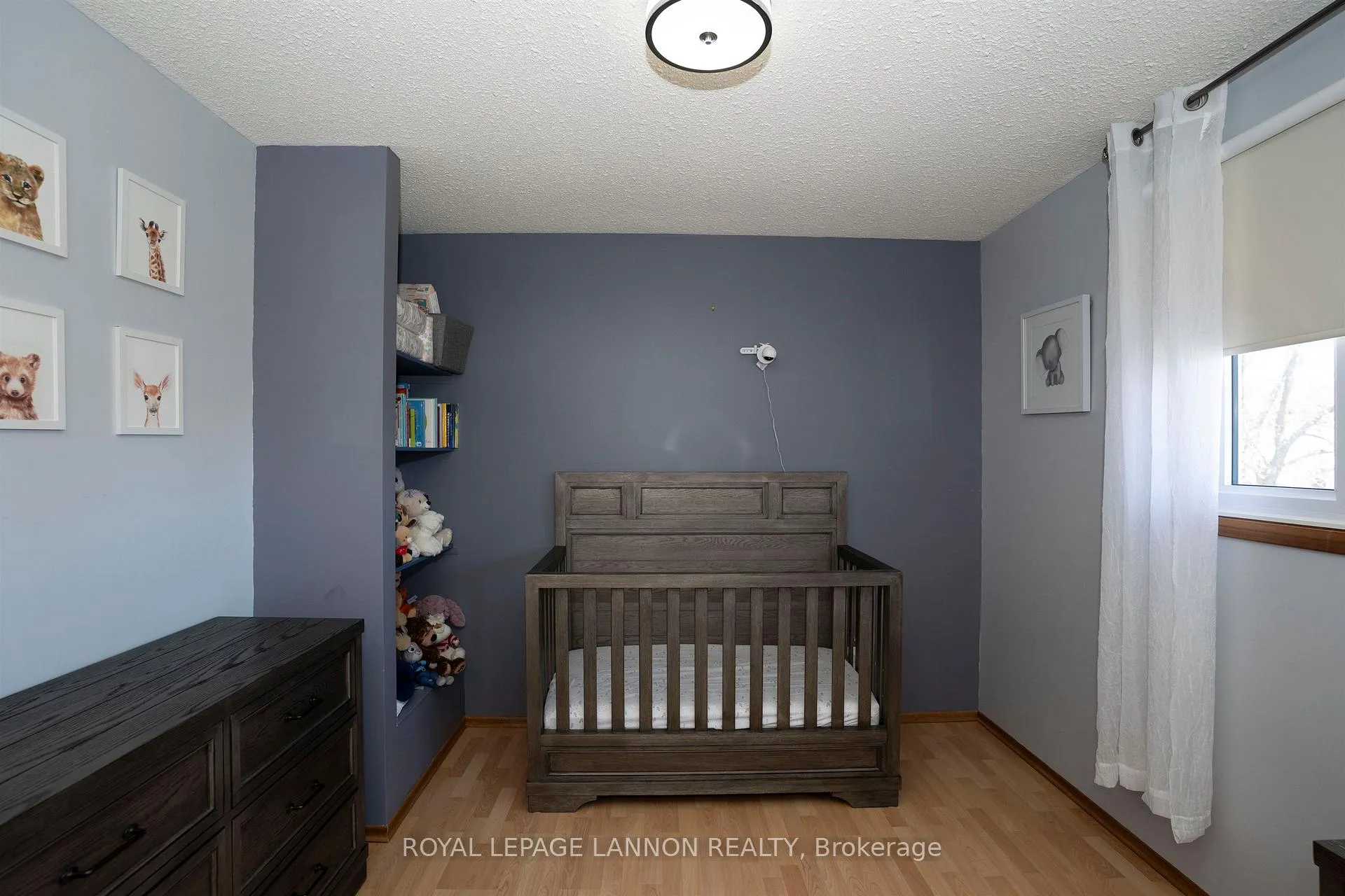 Photo 18 of 415 Chelsea Crescent, Thunder Bay, John Street North — HOMEH