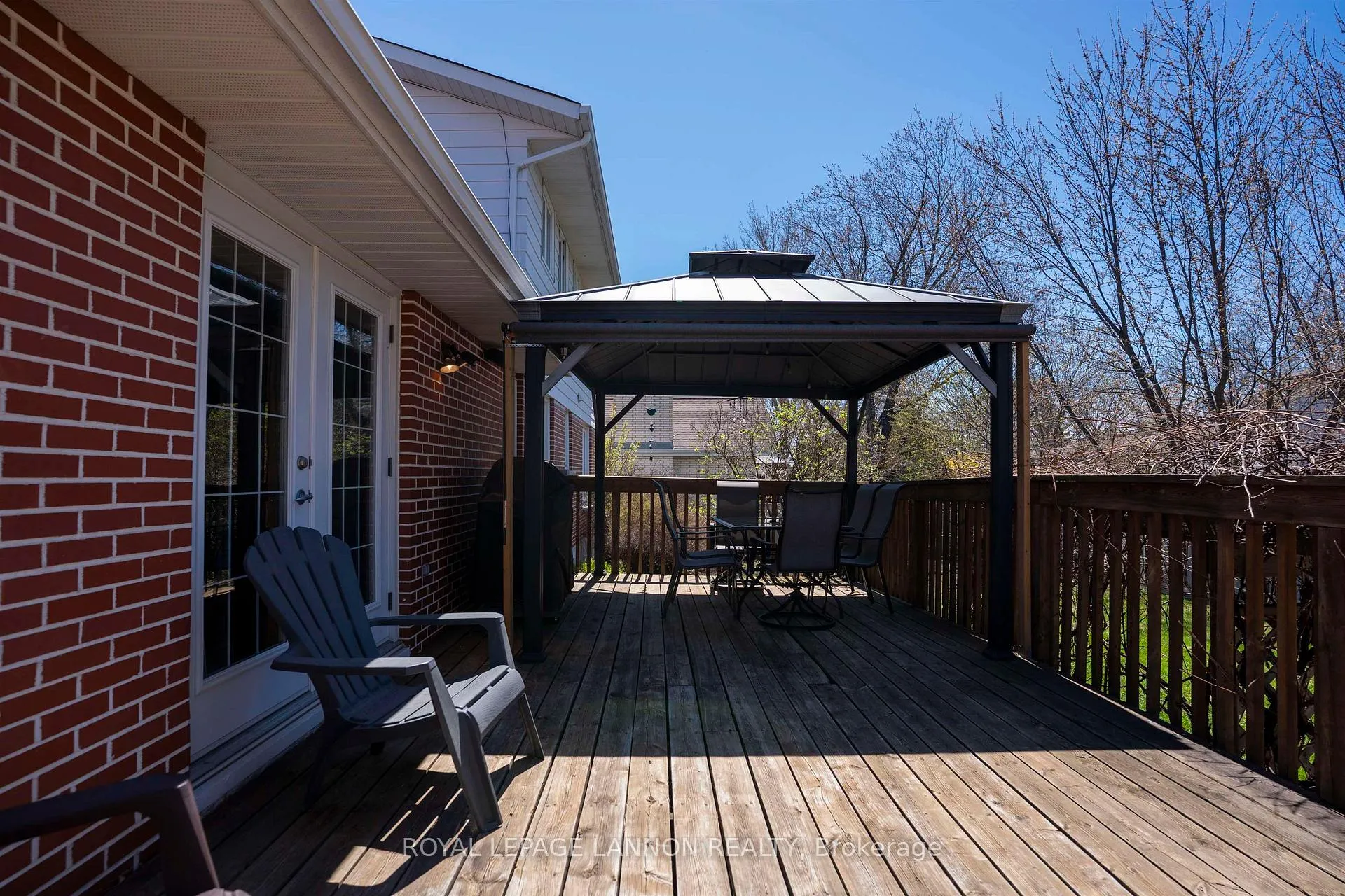 Photo 39 of 415 Chelsea Crescent, Thunder Bay, John Street North — HOMEH
