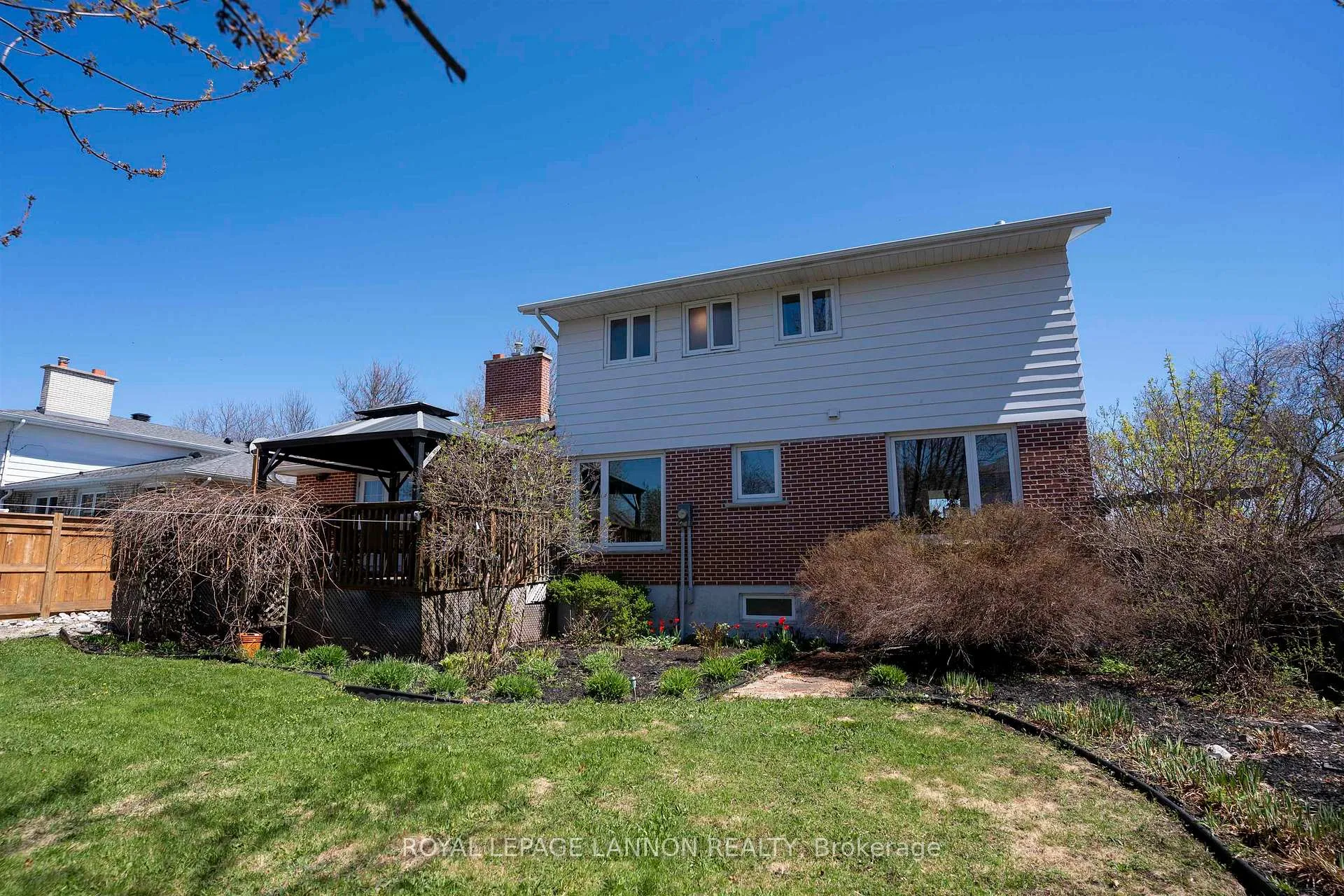 Photo 42 of 415 Chelsea Crescent, Thunder Bay, John Street North — HOMEH