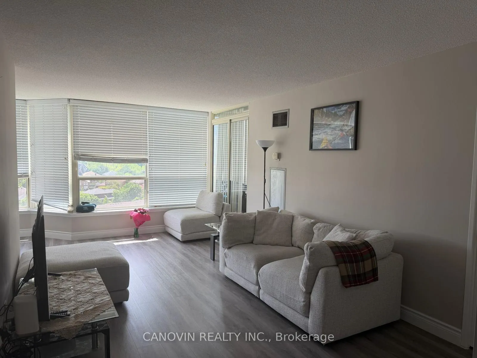 Front of Unit 1401, 55 Elm Drive W